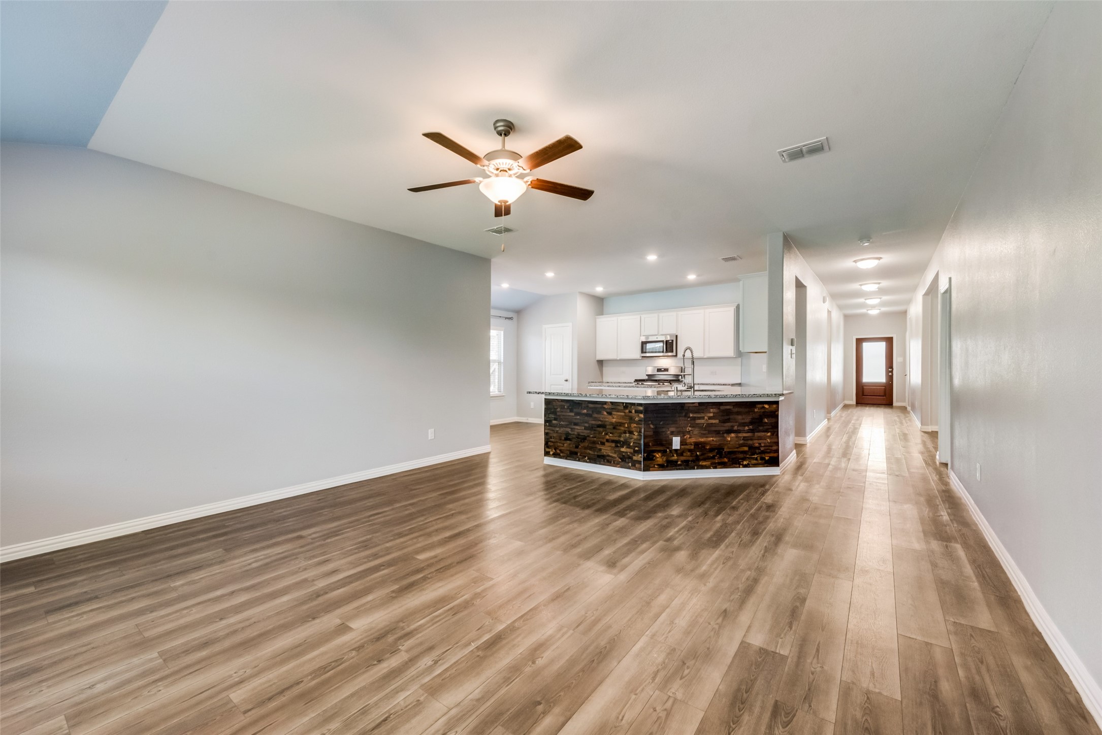 807 Spruce Lane