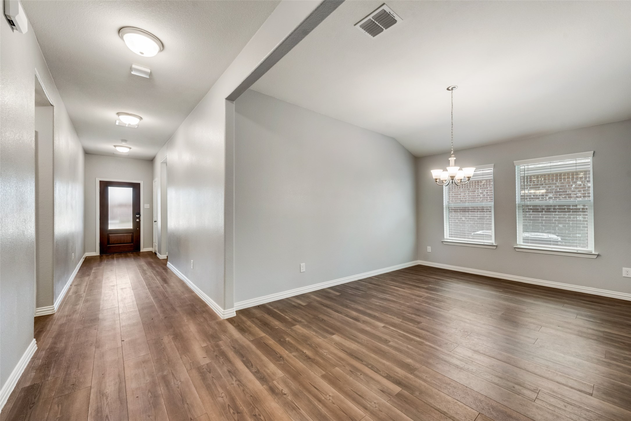 807 Spruce Lane