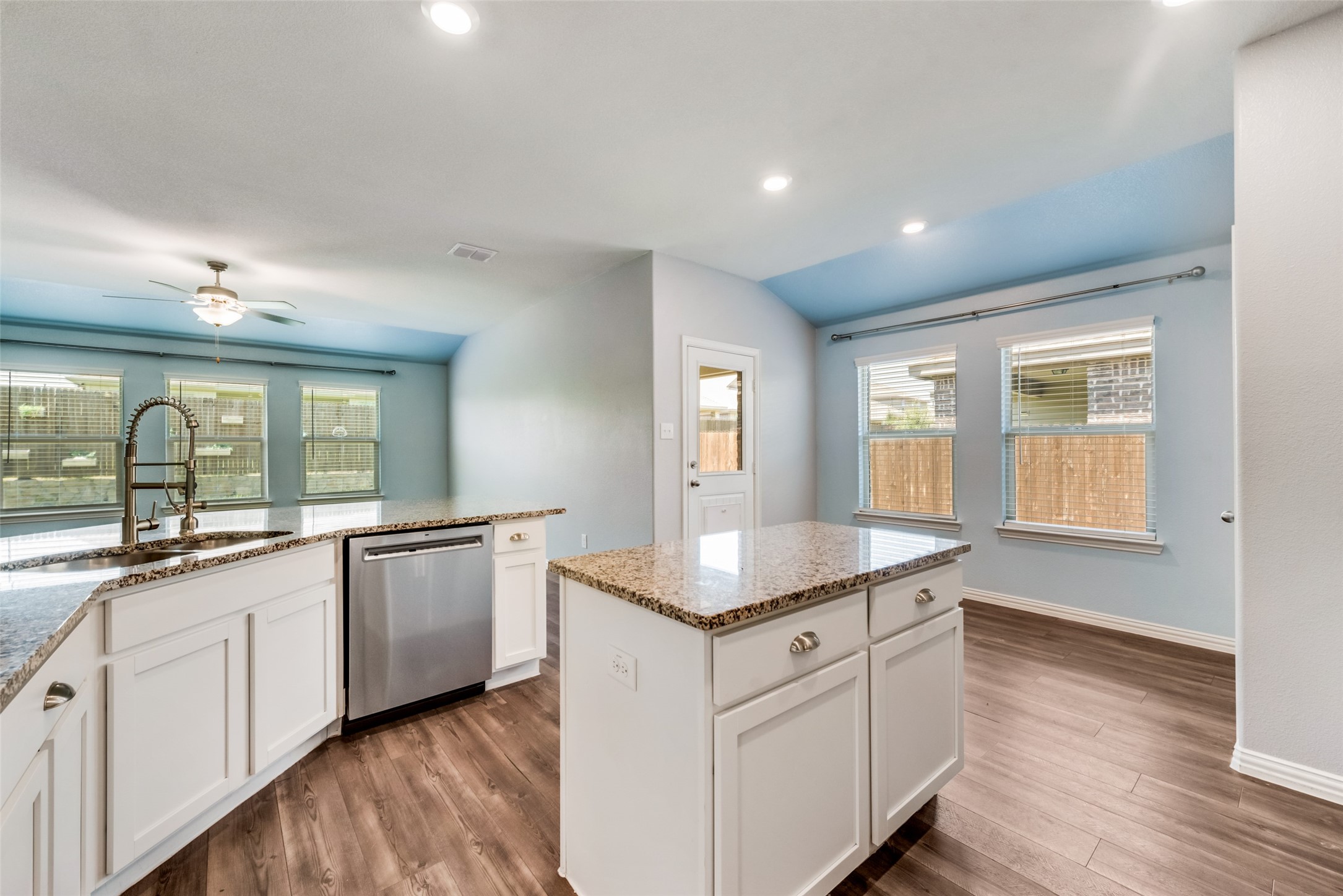 807 Spruce Lane