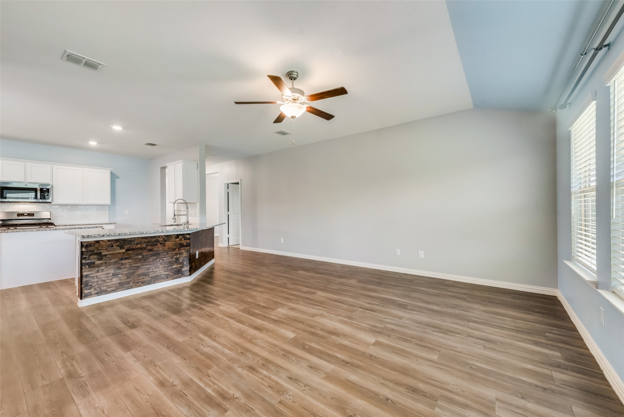 807 Spruce Lane