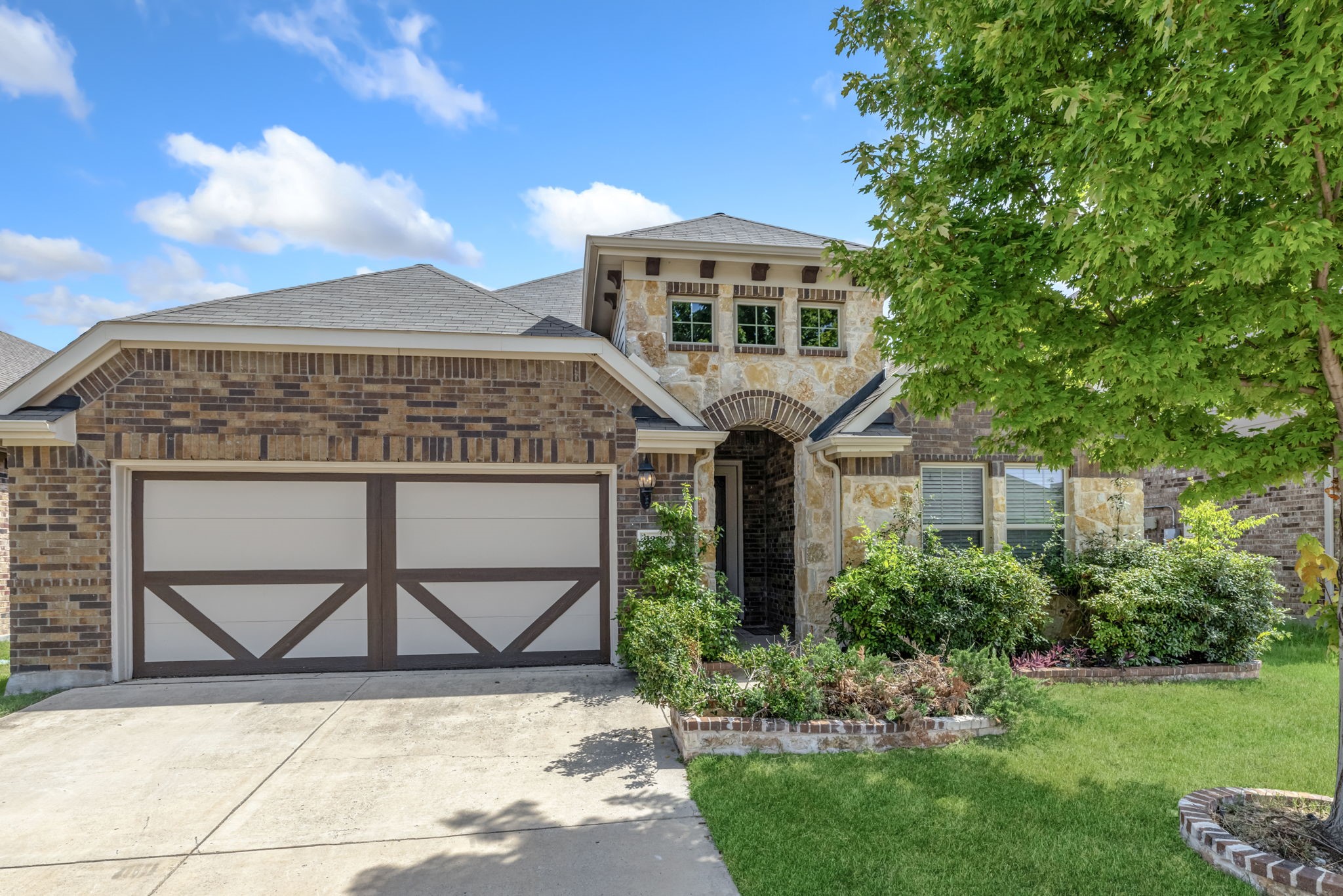 2360 Whispering Pines Drive