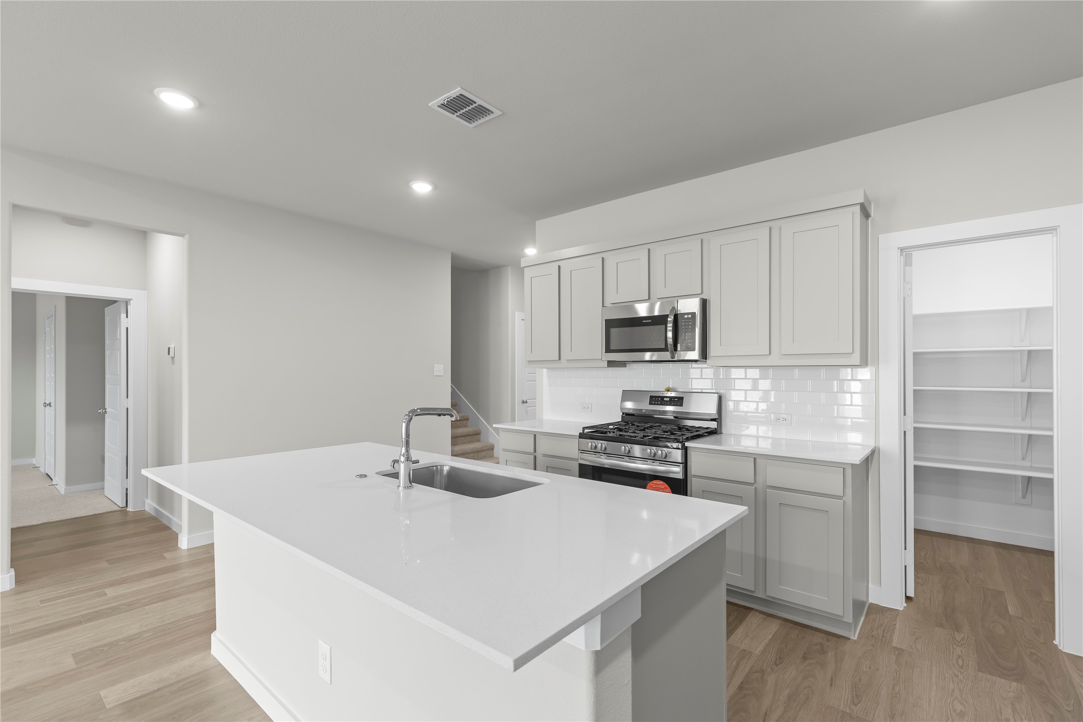 1912 Sandpiper Way