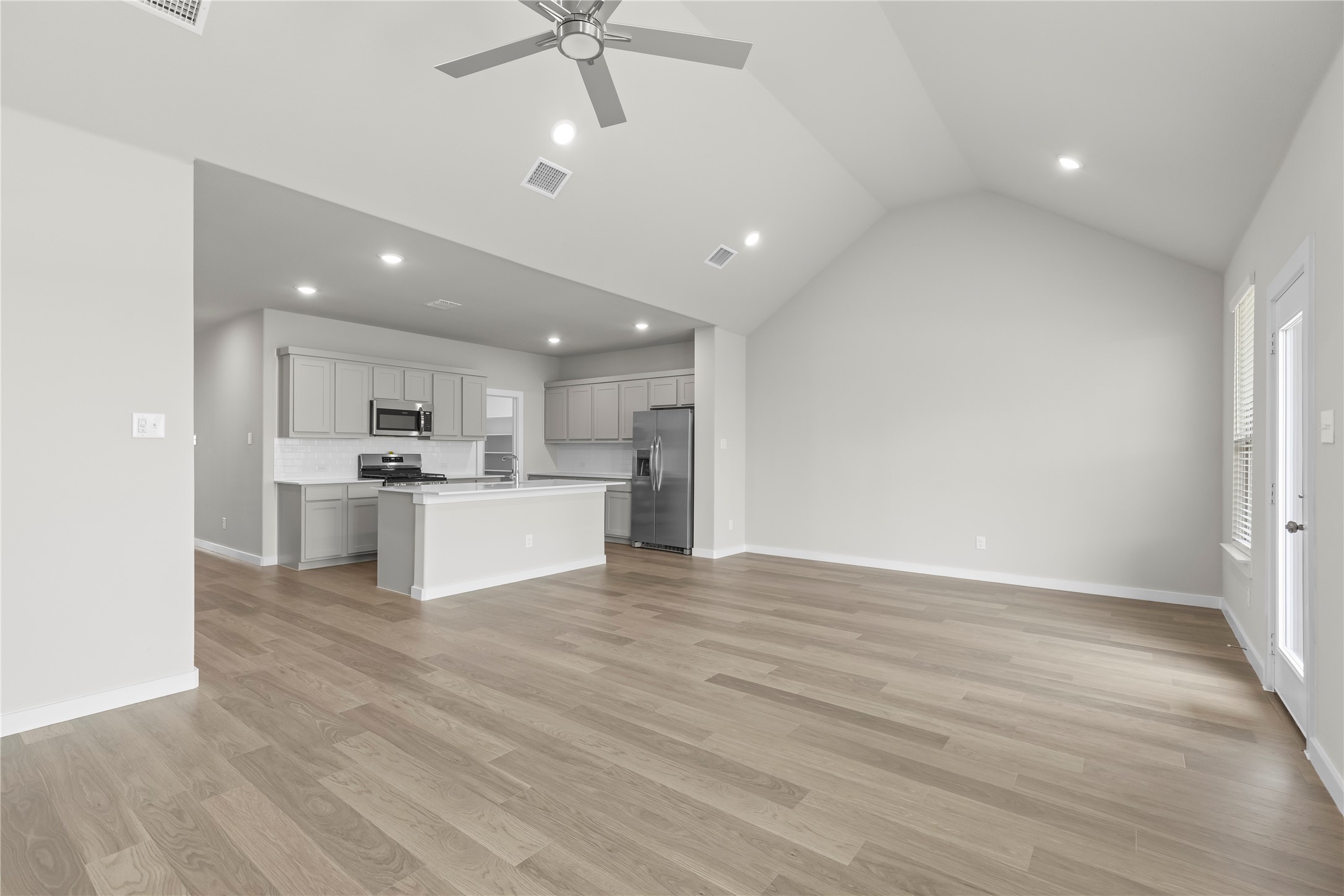 1912 Sandpiper Way