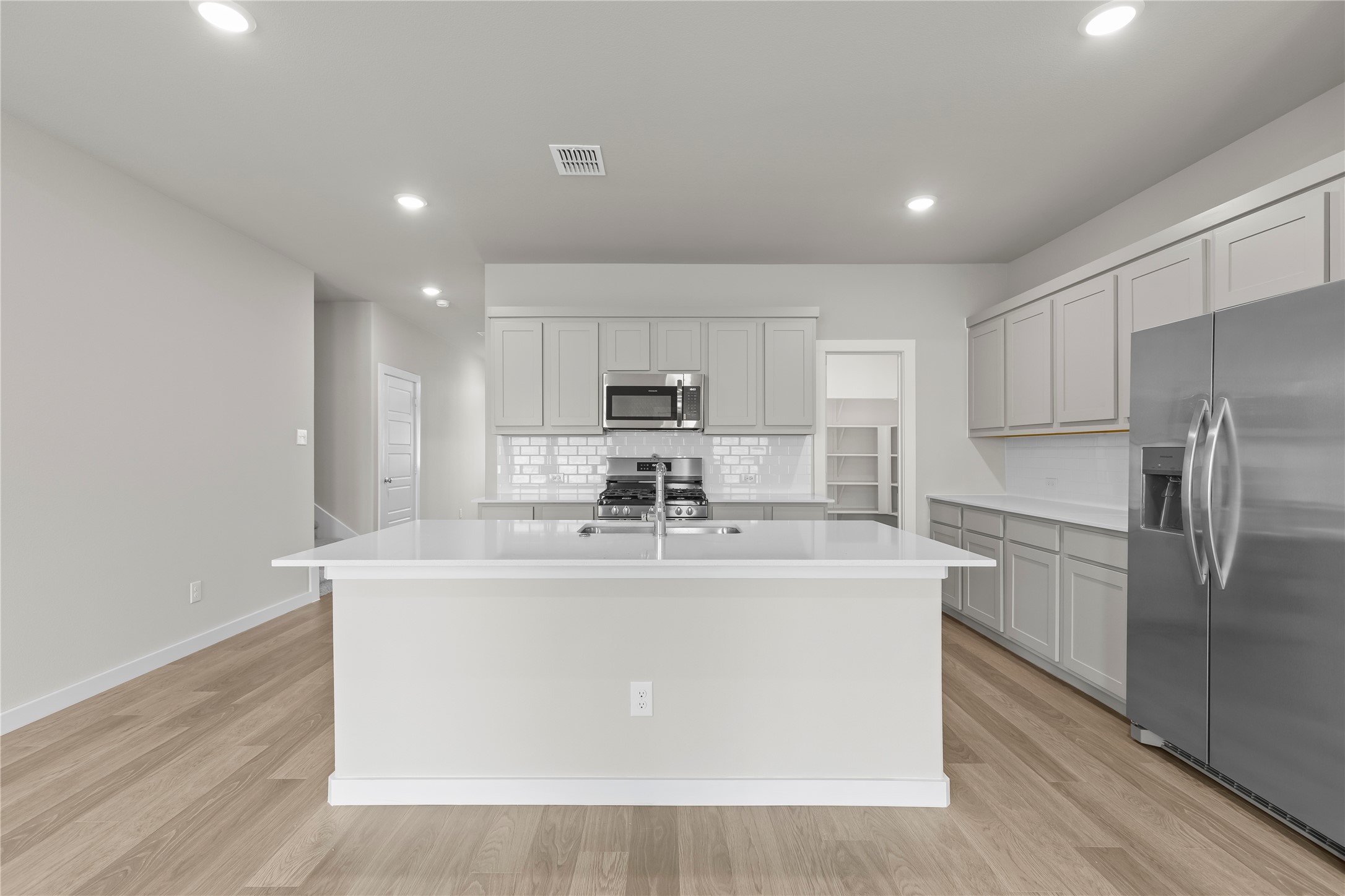 1912 Sandpiper Way