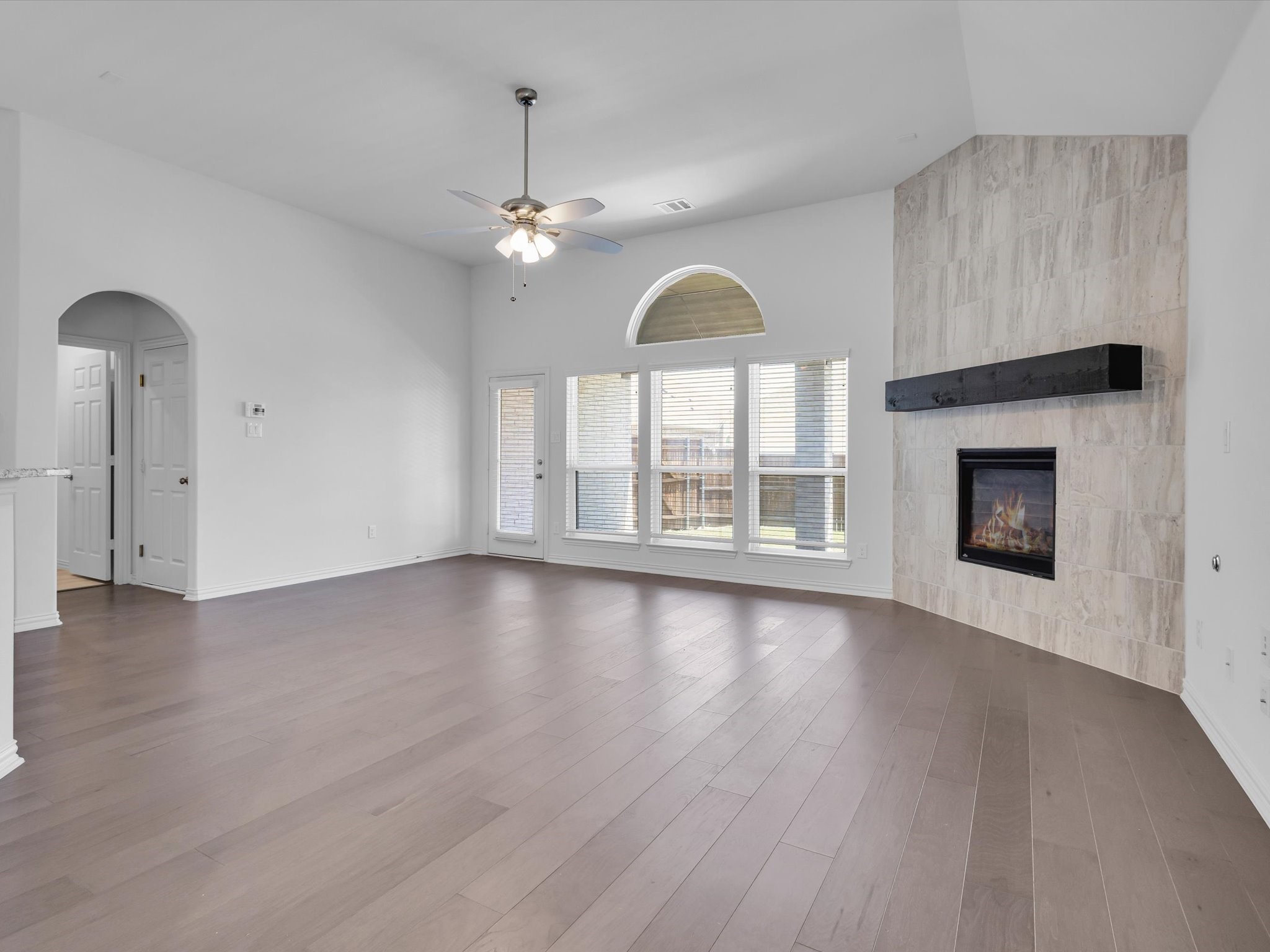 1127 Putnam Drive
