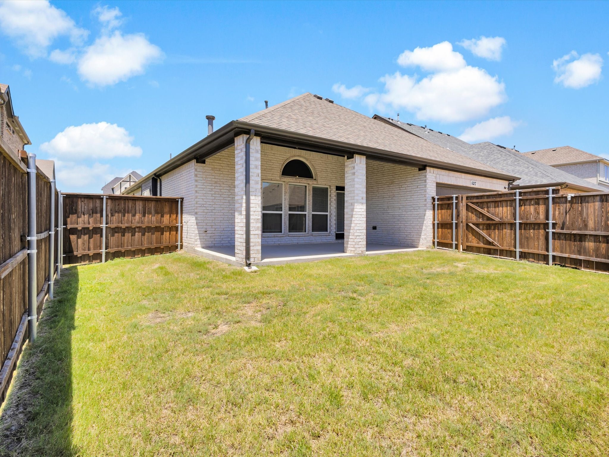1127 Putnam Drive