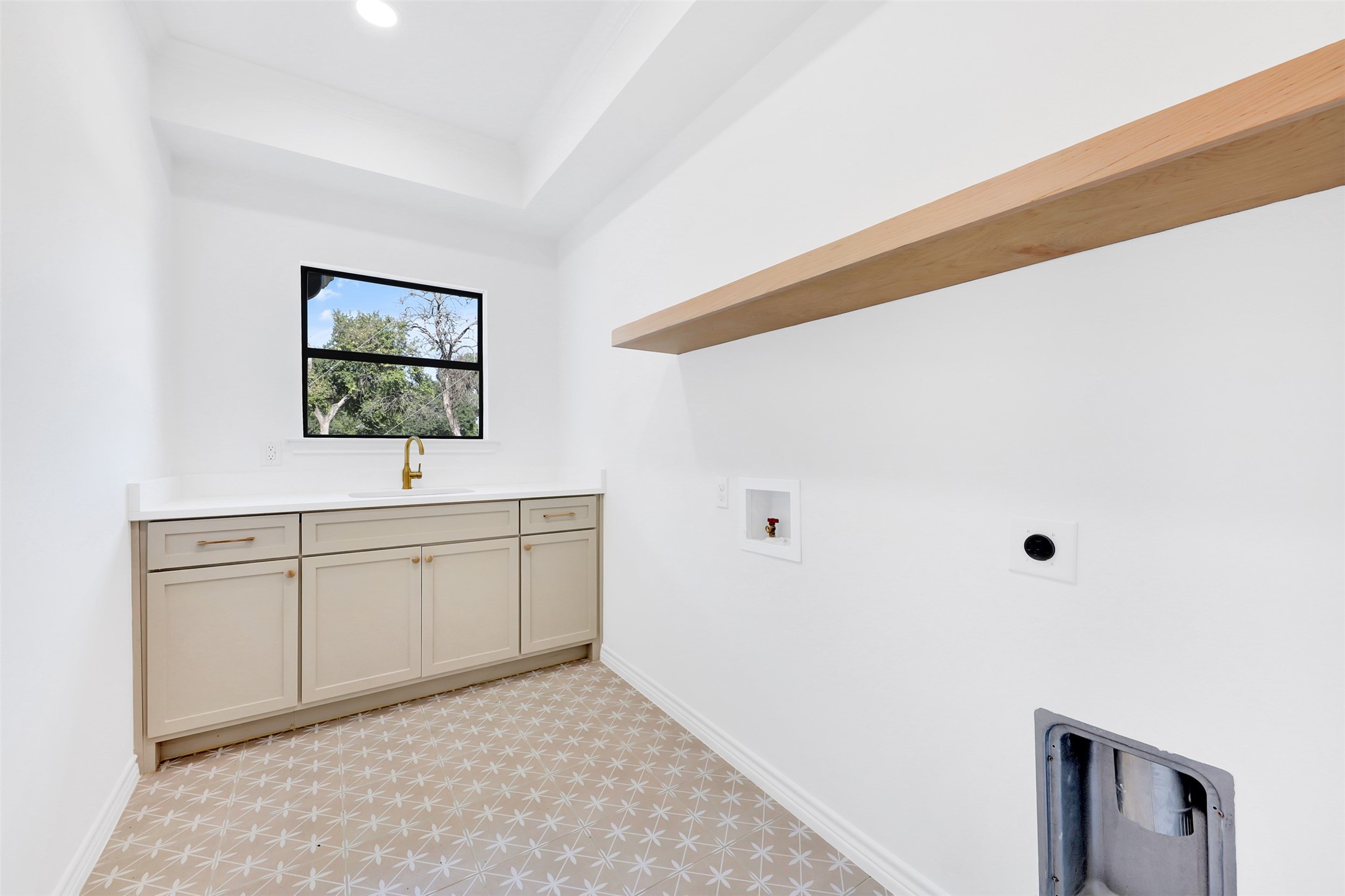 12541 Matisse Lane