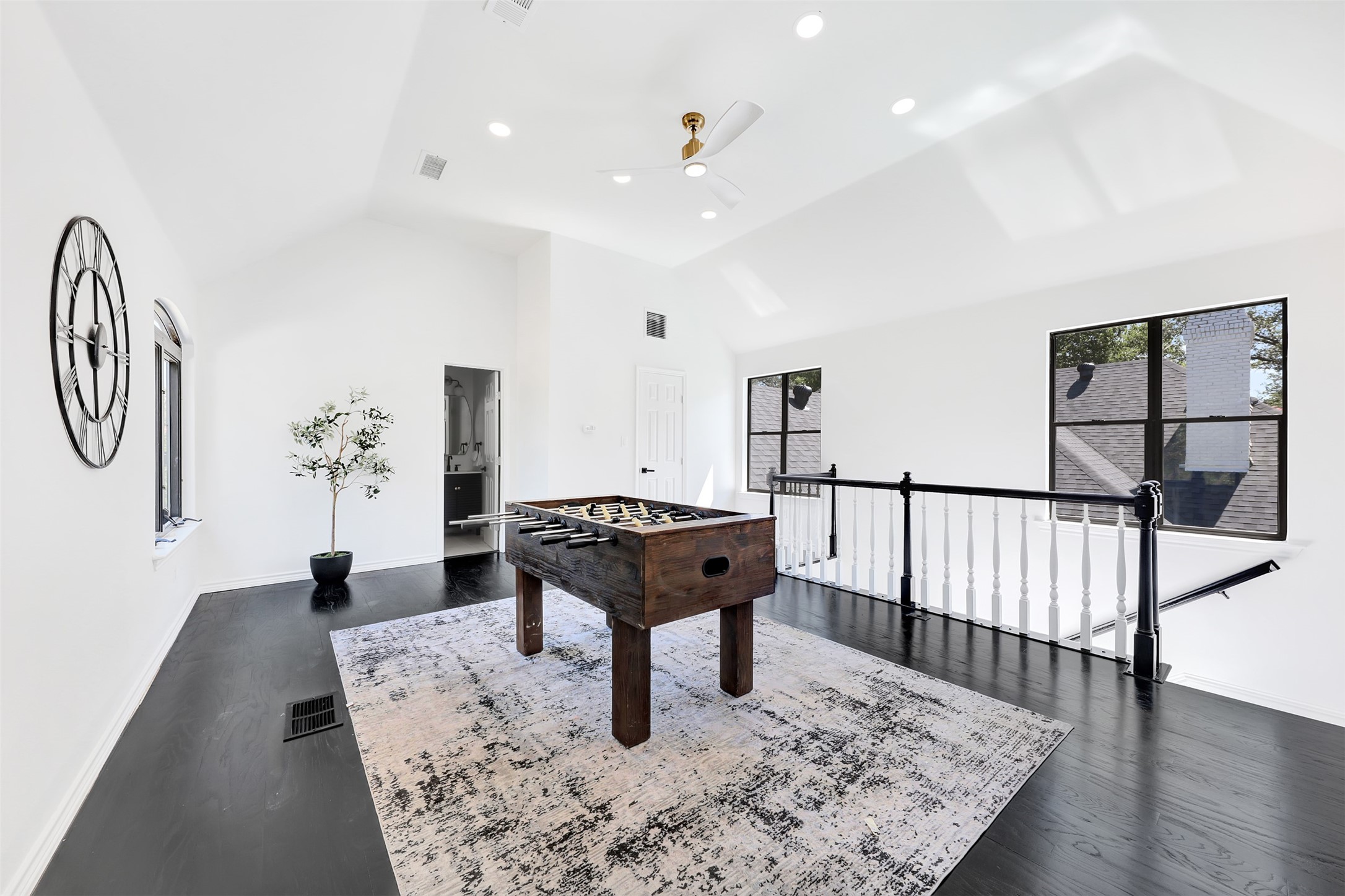 12541 Matisse Lane