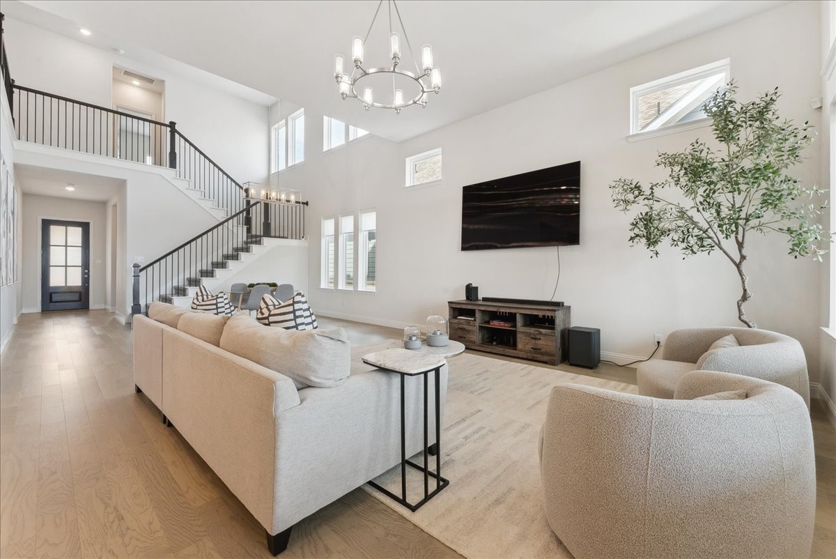 8818 Edna Place