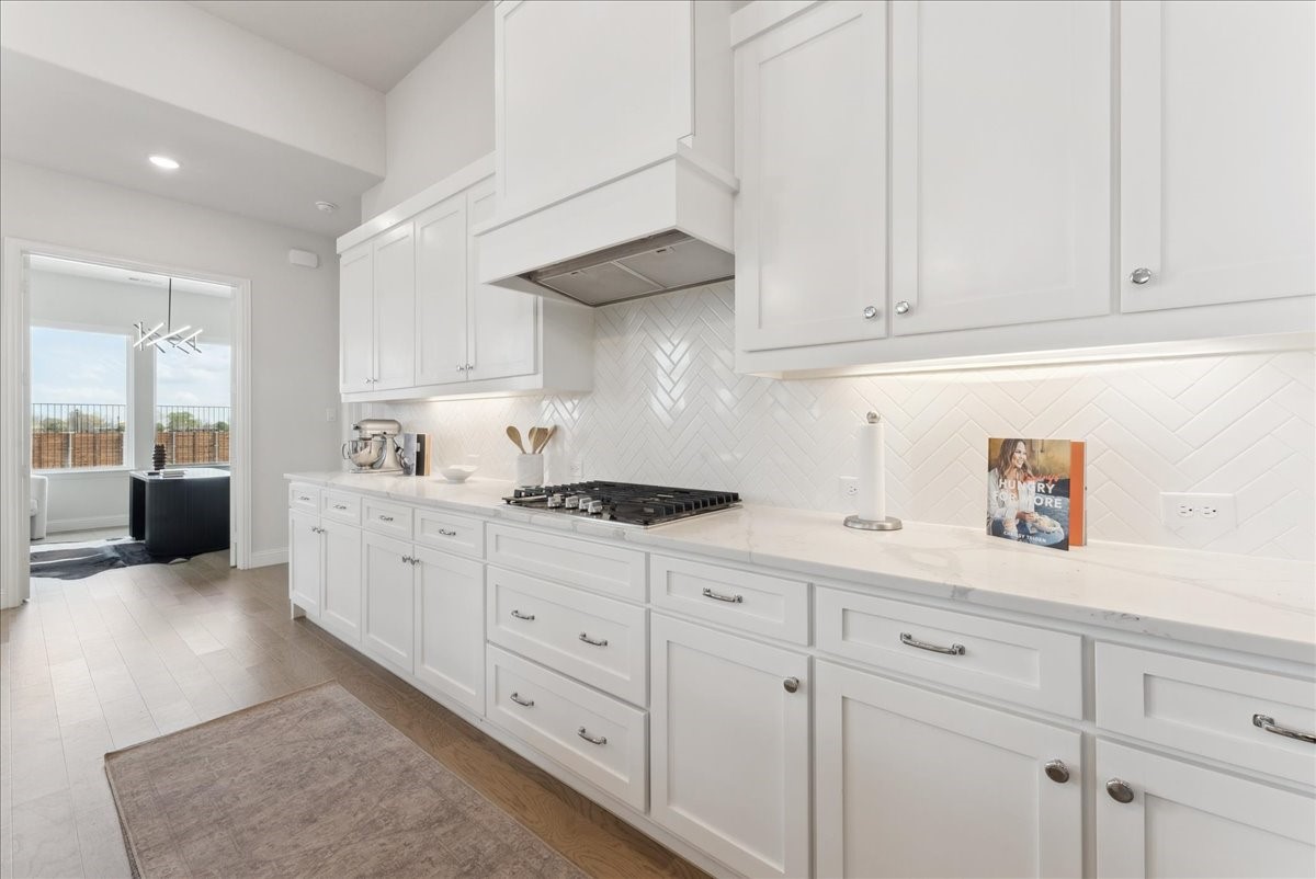 8818 Edna Place