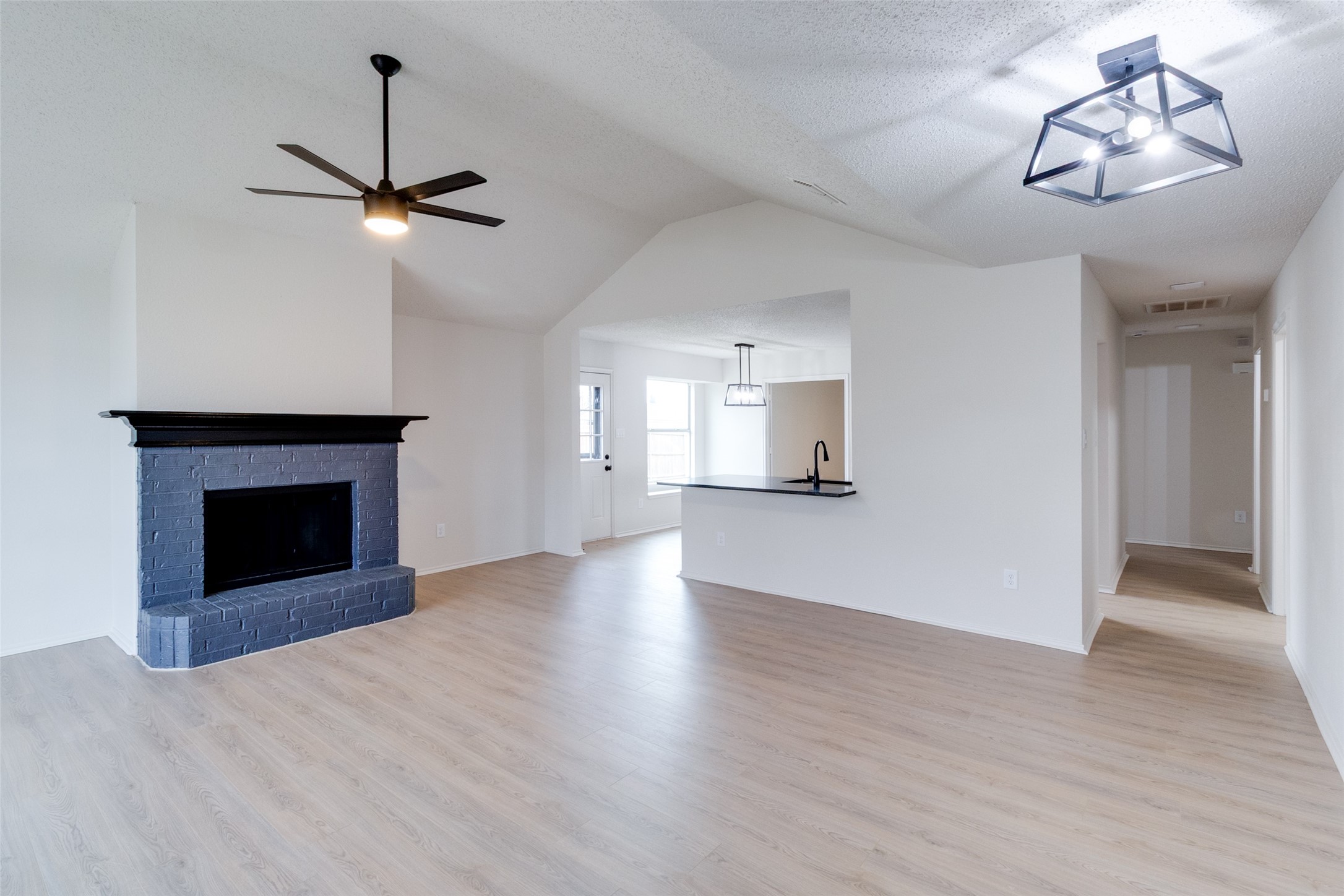 5005 Button Willow Drive