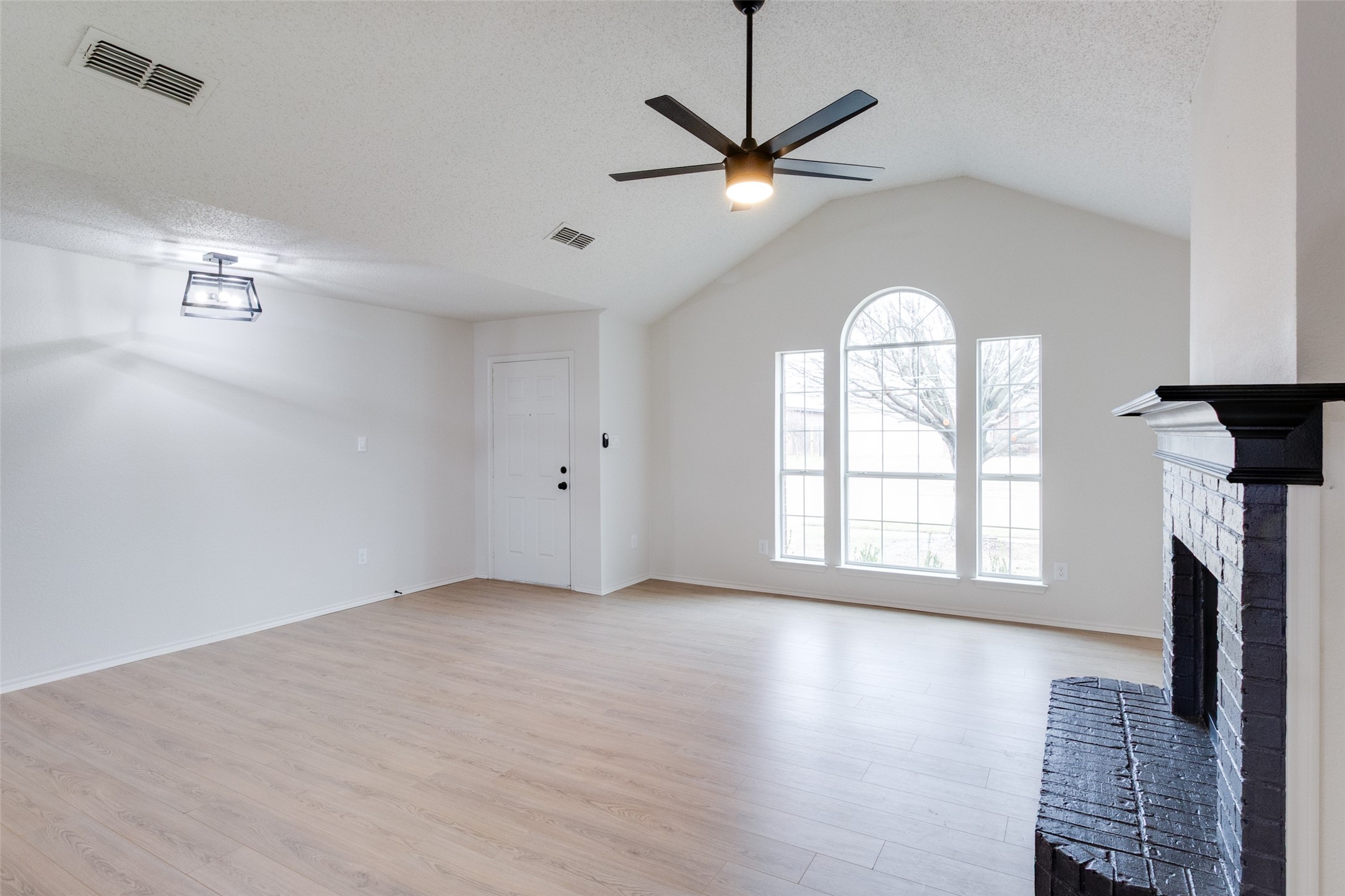 5005 Button Willow Drive