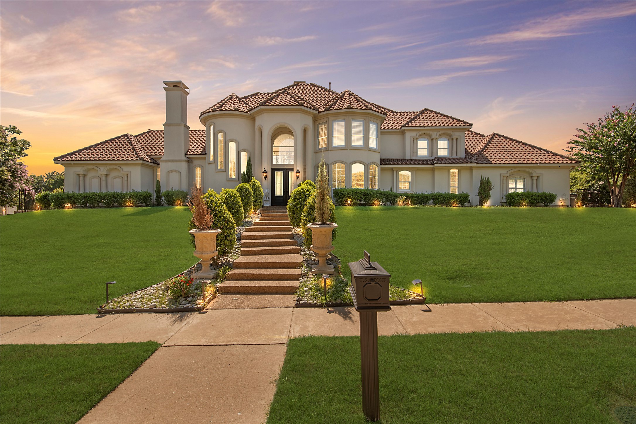 2200 Woodbridge Drive
