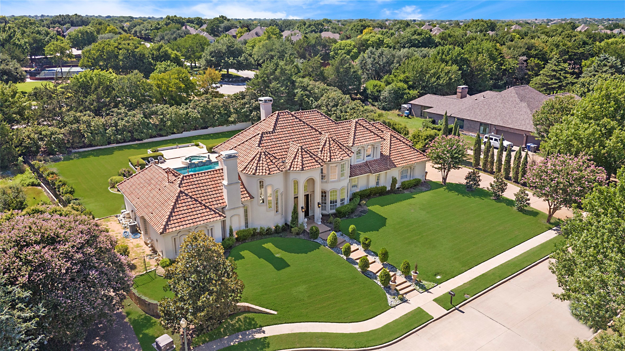 2200 Woodbridge Drive