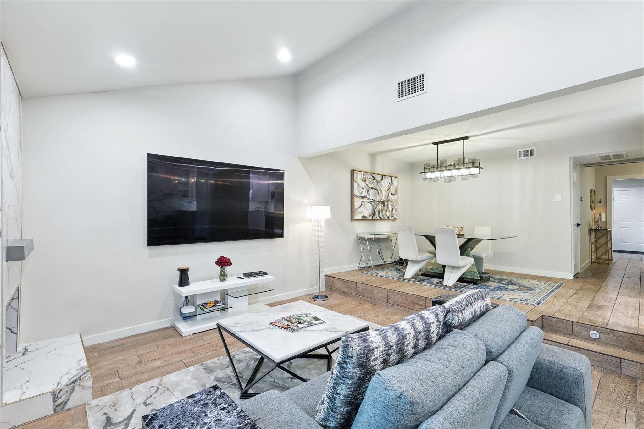 2710 Meadowstone Court