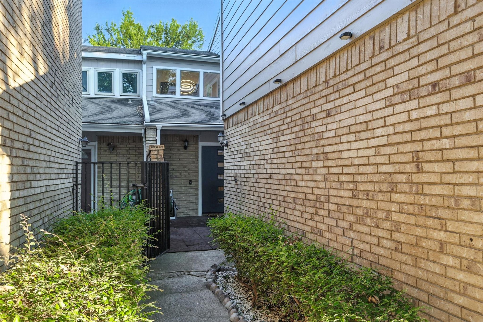 2710 Meadowstone Court