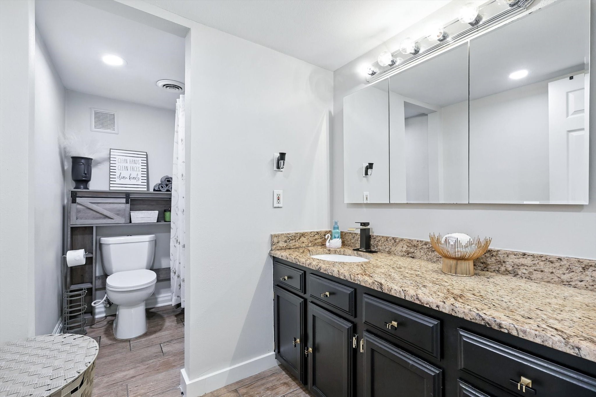 2710 Meadowstone Court