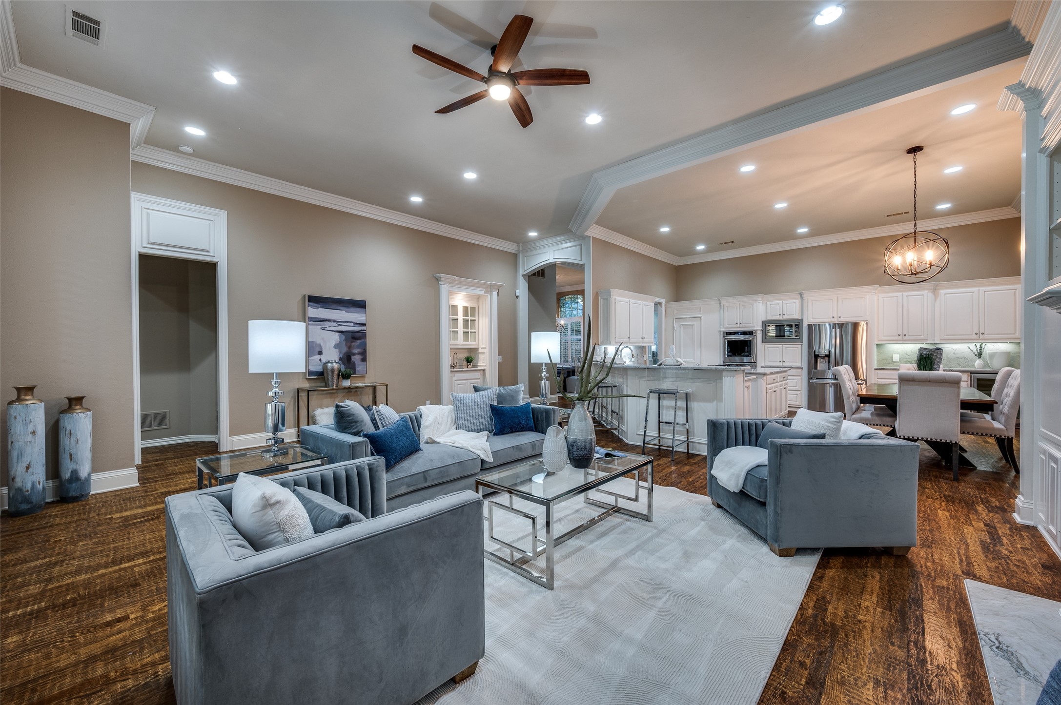 5596 Southern Hills Drive