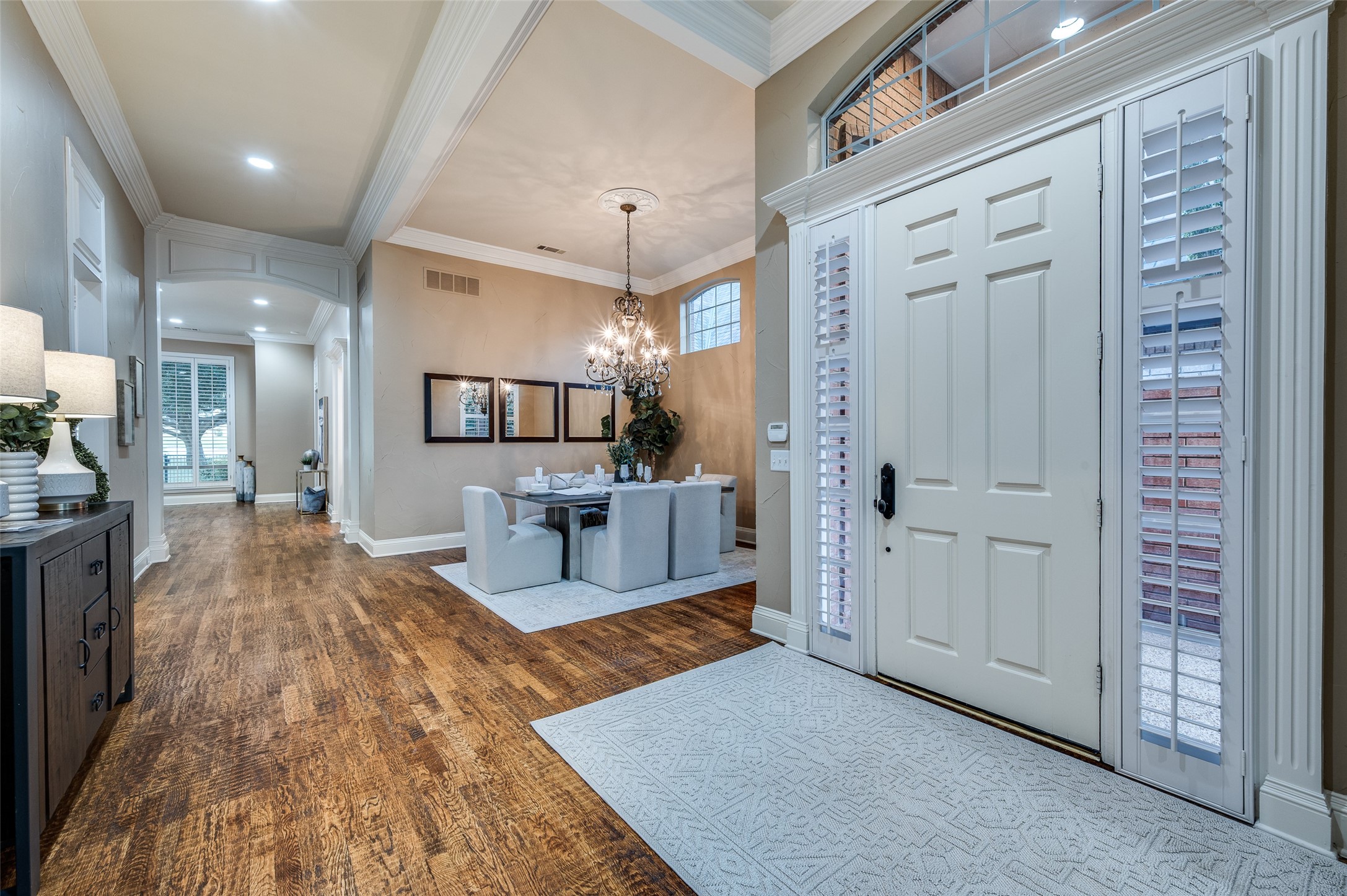 5596 Southern Hills Drive