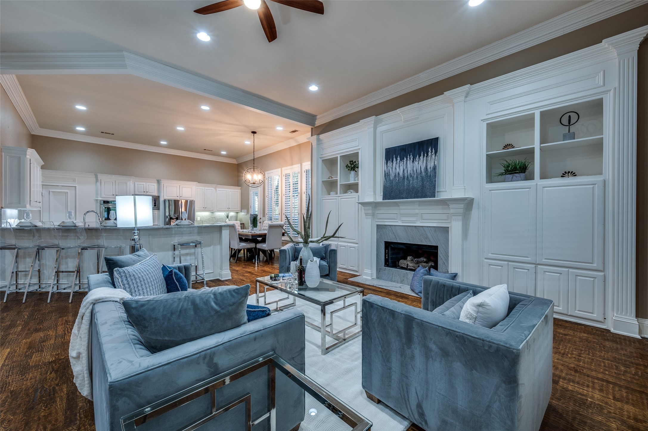 5596 Southern Hills Drive
