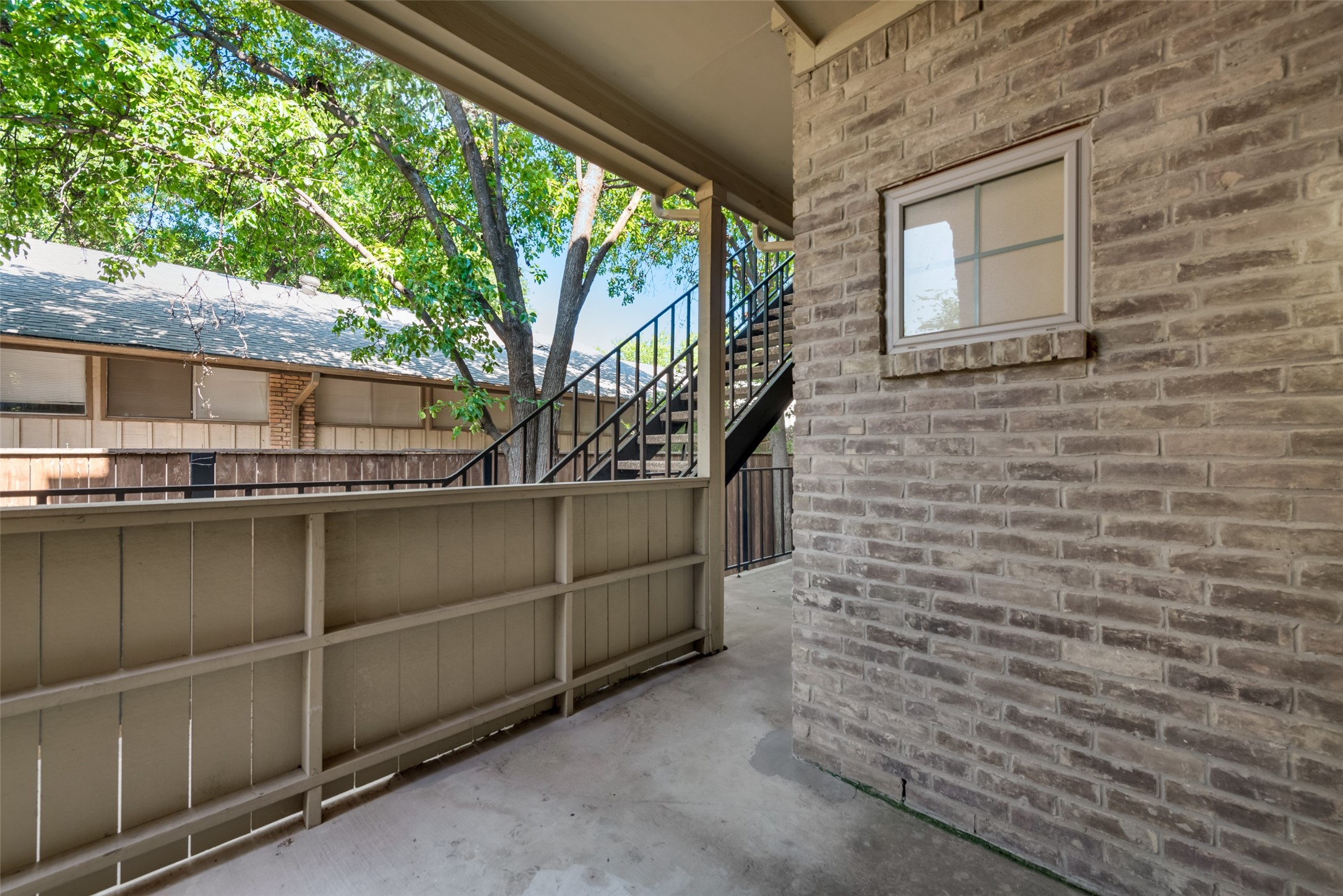 5740 Martel Avenue A05