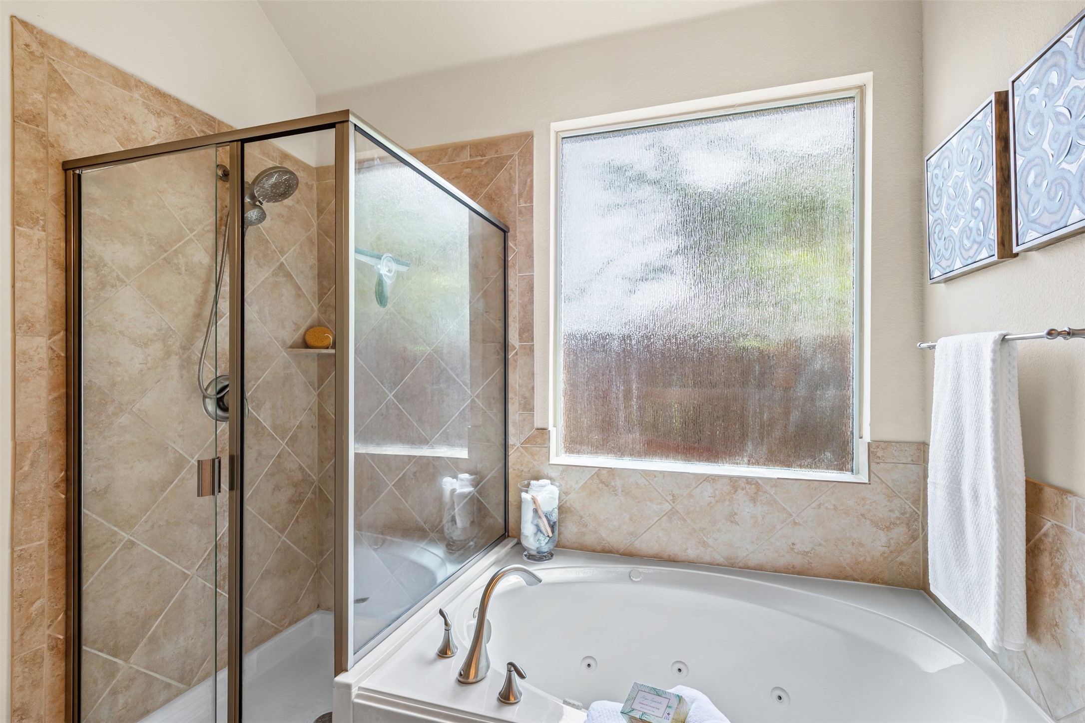 5709 Sapphire Pool Trail