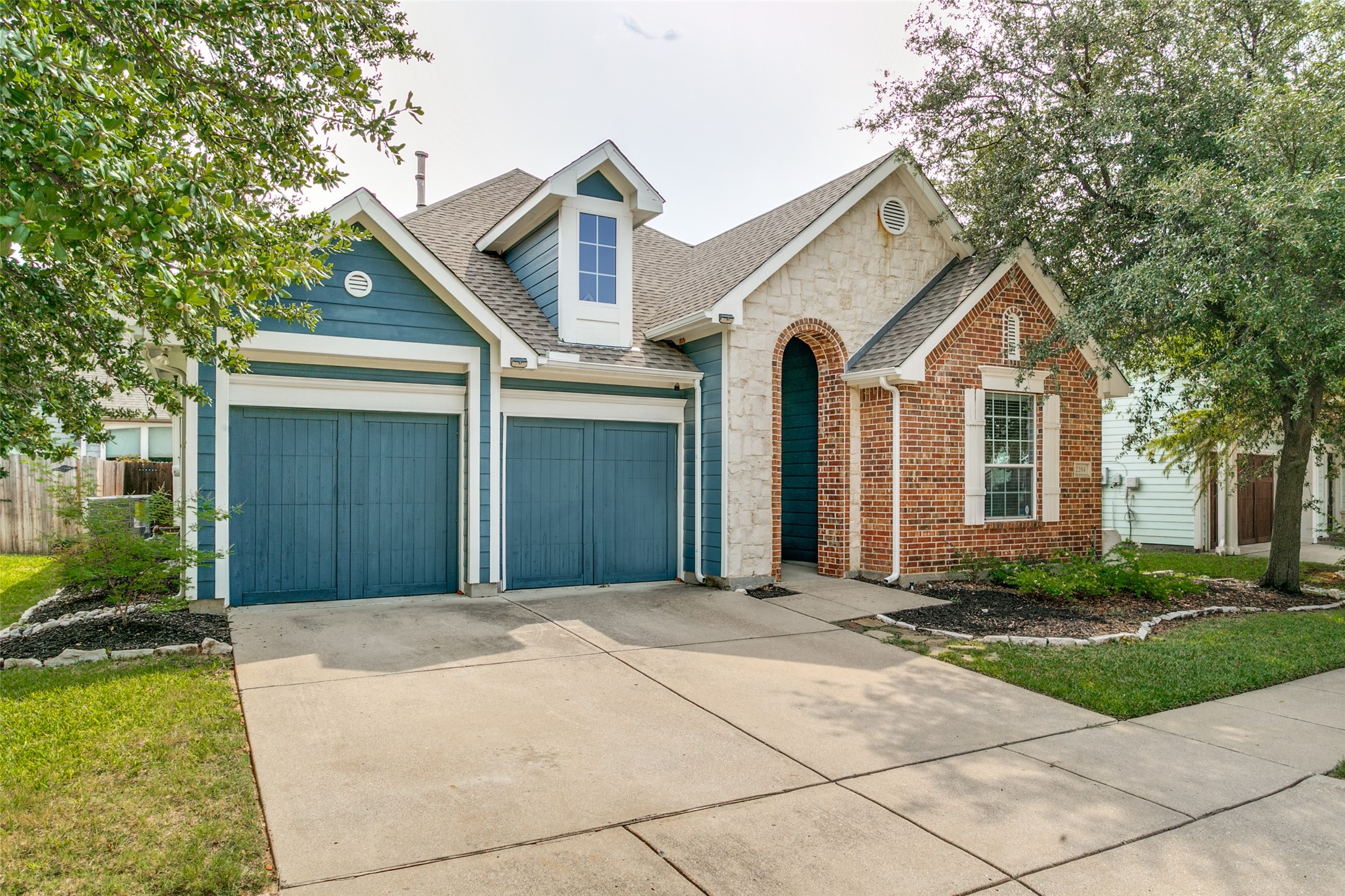 2204 Grizzly Run Lane