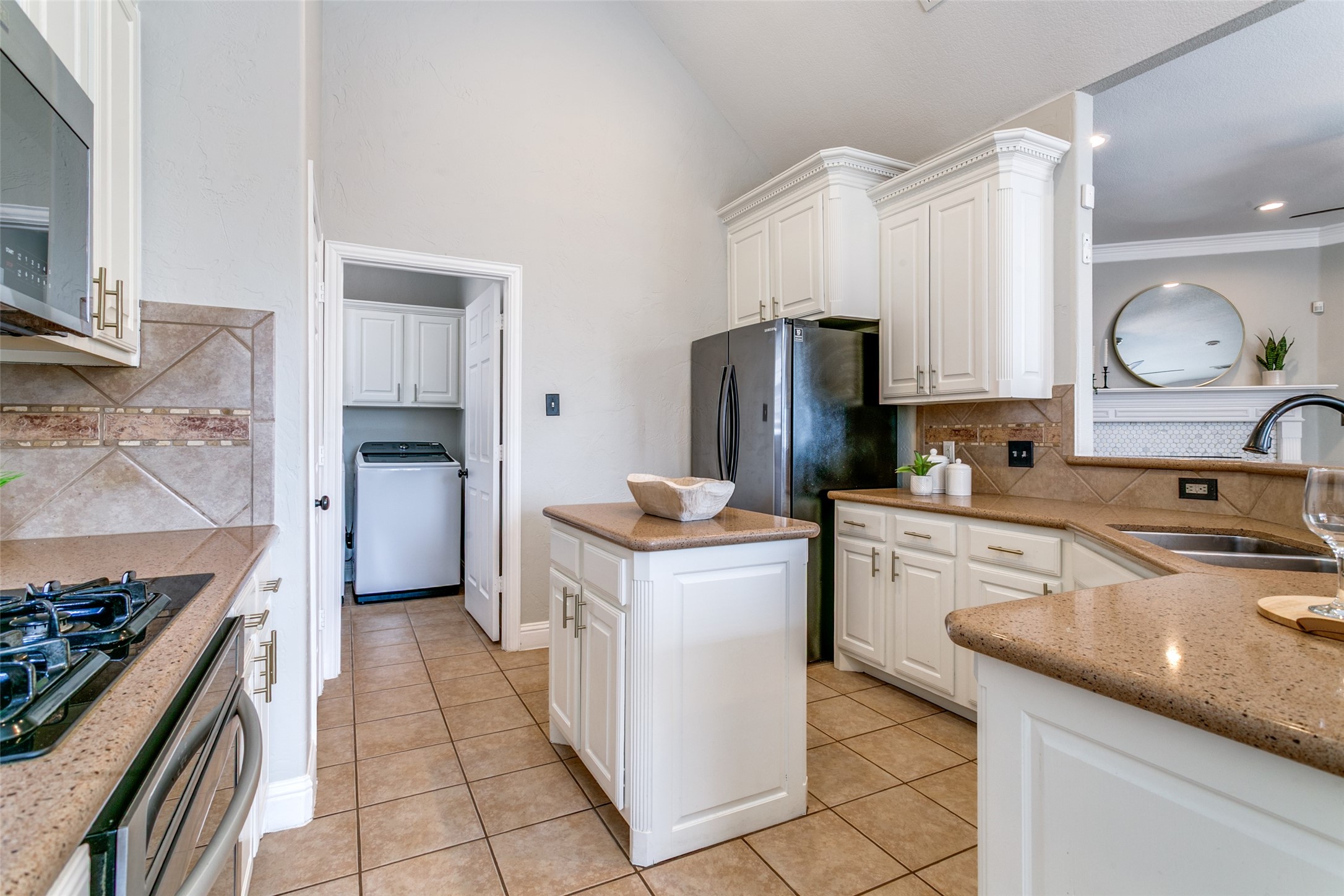 2204 Grizzly Run Lane