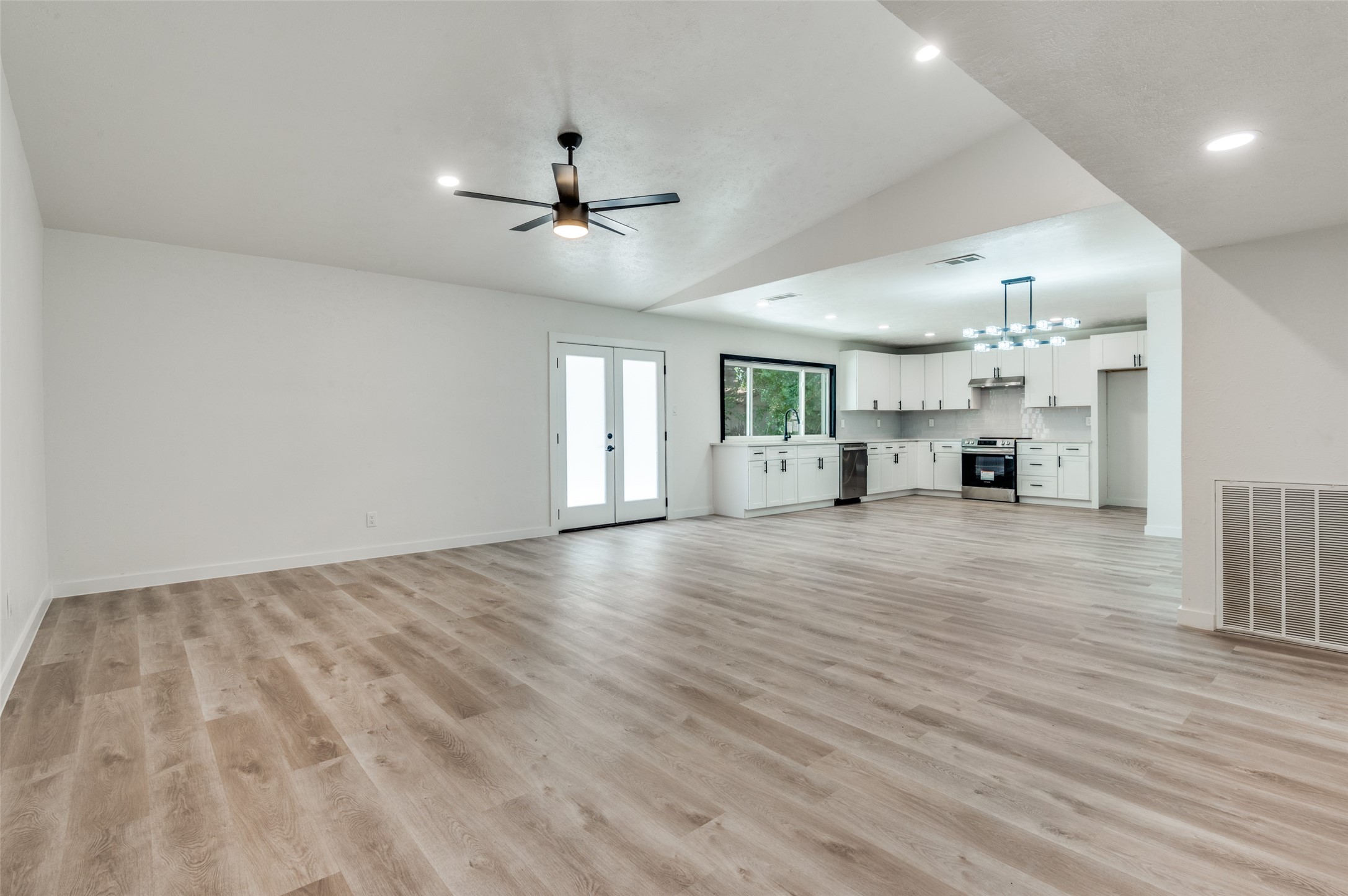 2837 Santa Rita Drive