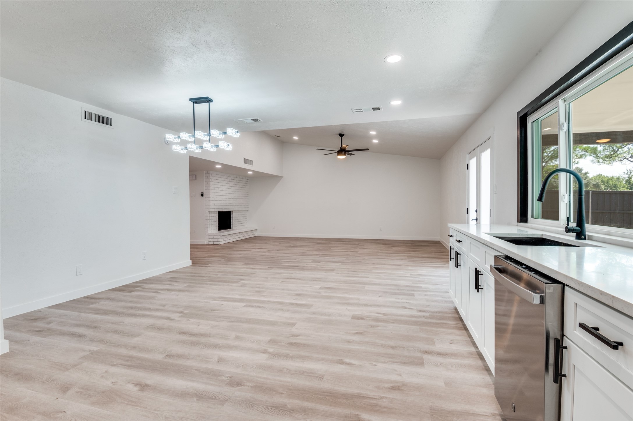 2837 Santa Rita Drive