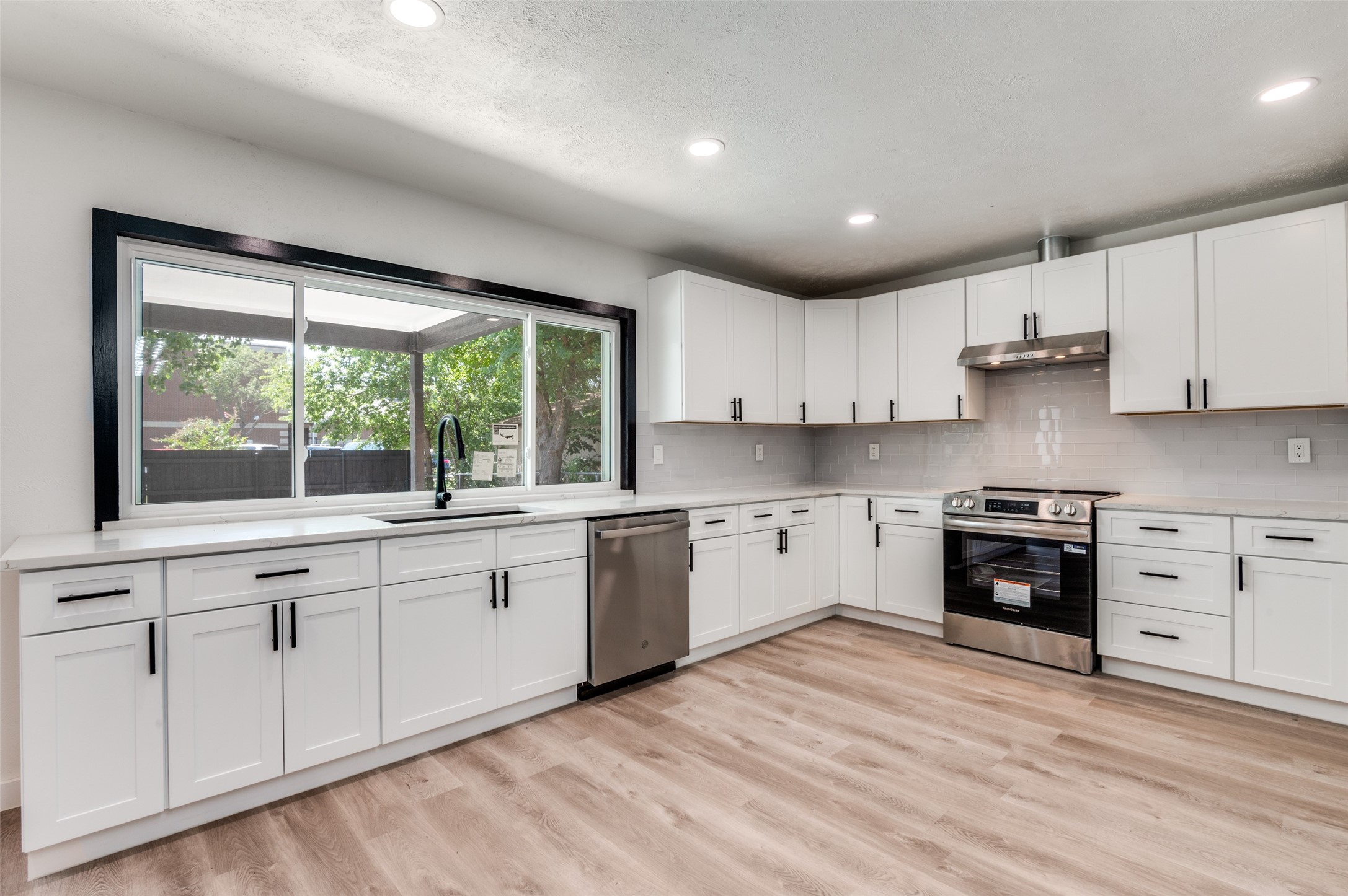 2837 Santa Rita Drive