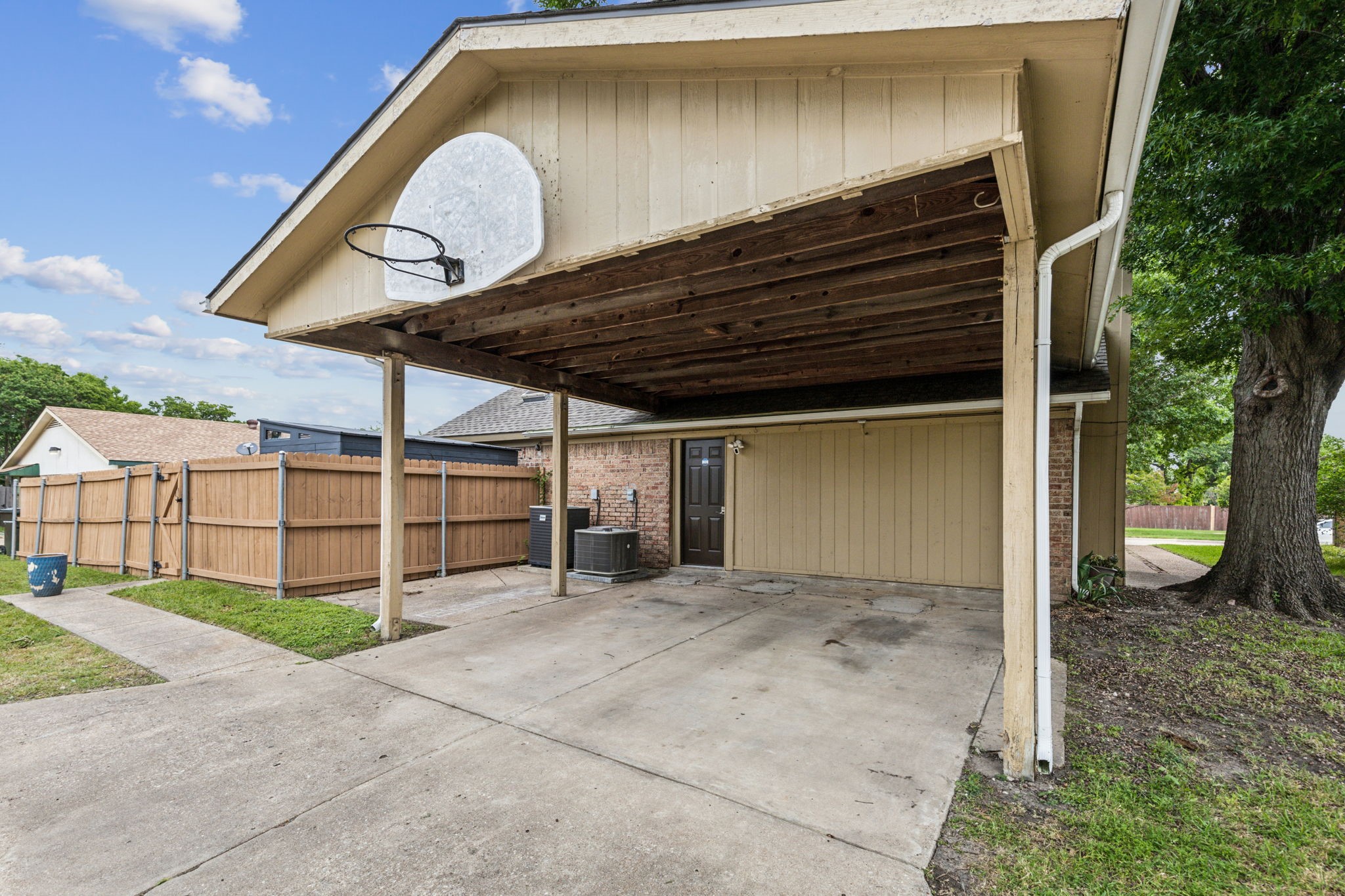 2509 Trailridge Drive