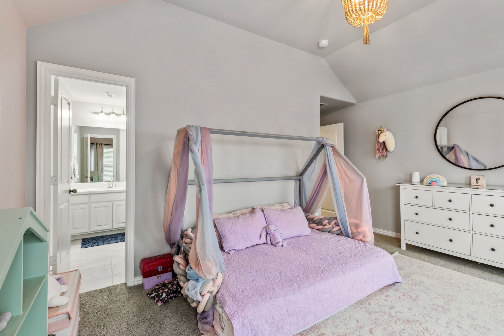4138 Sanders Drive