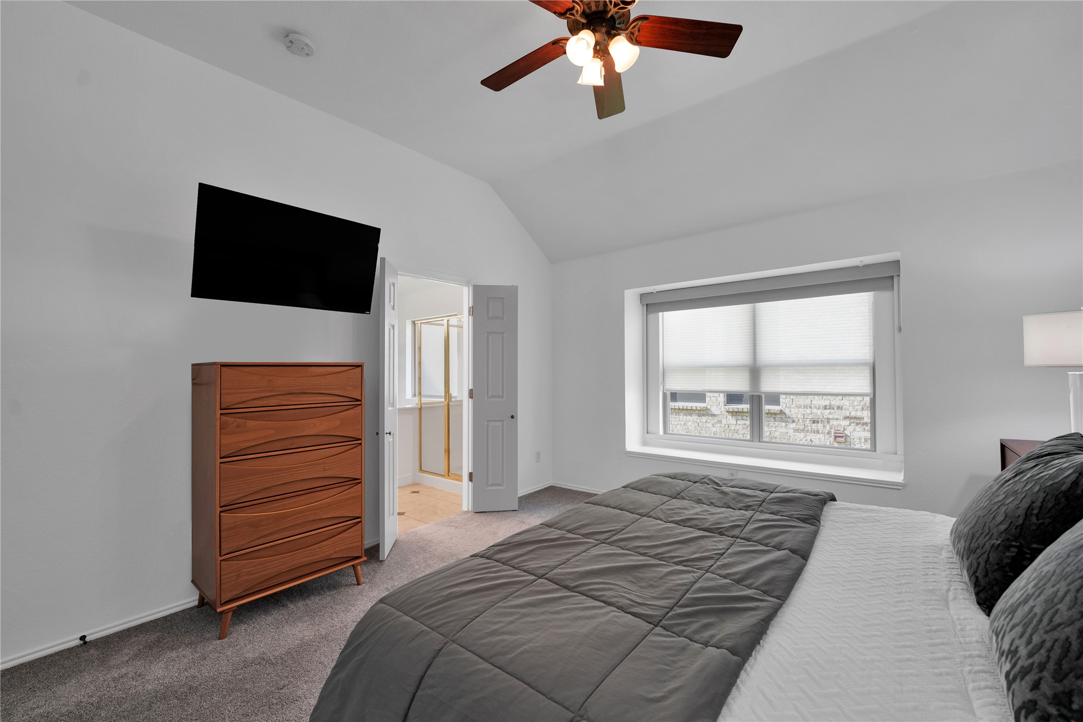 3105 Hemlock Lane
