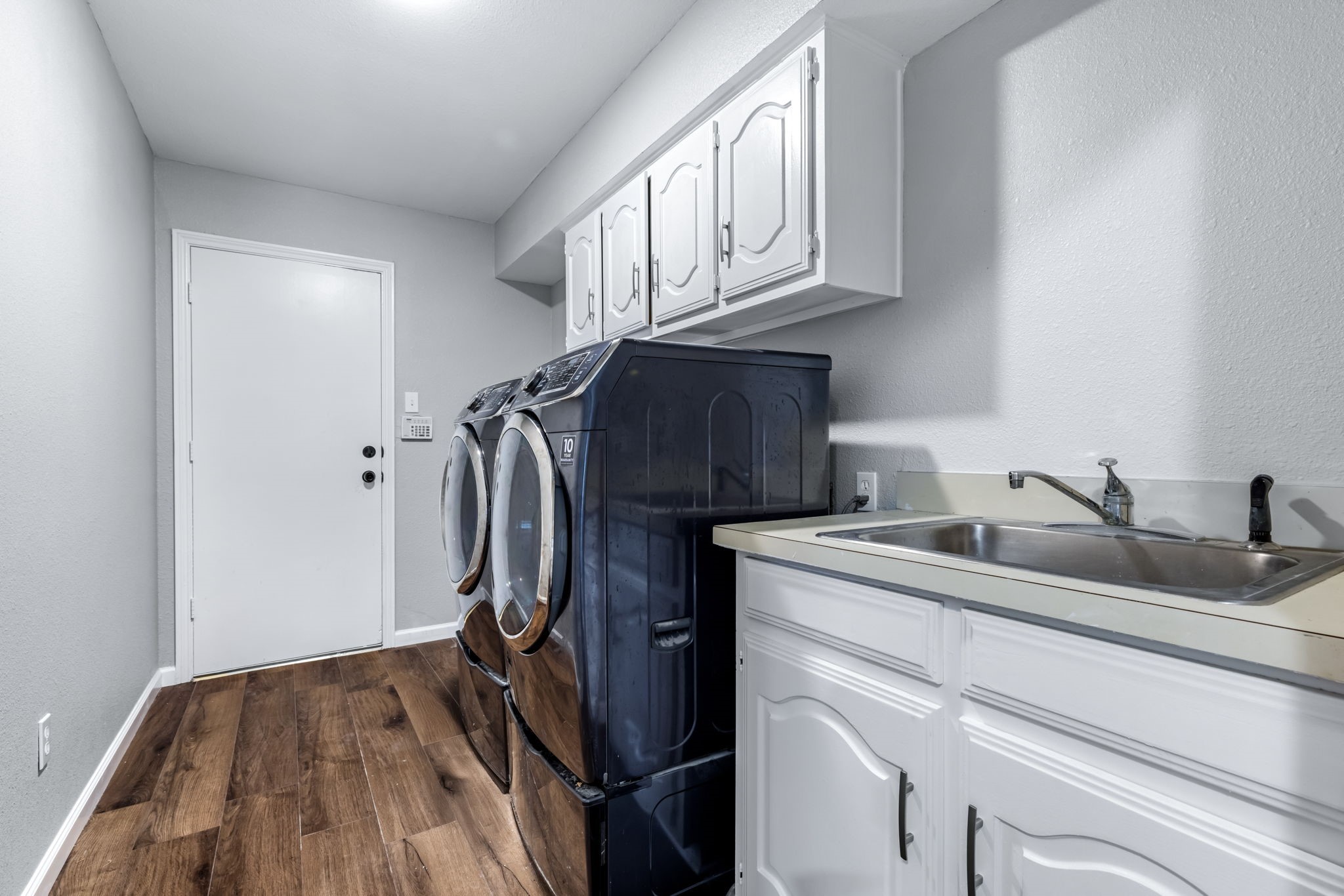 3537 Teakwood Lane
