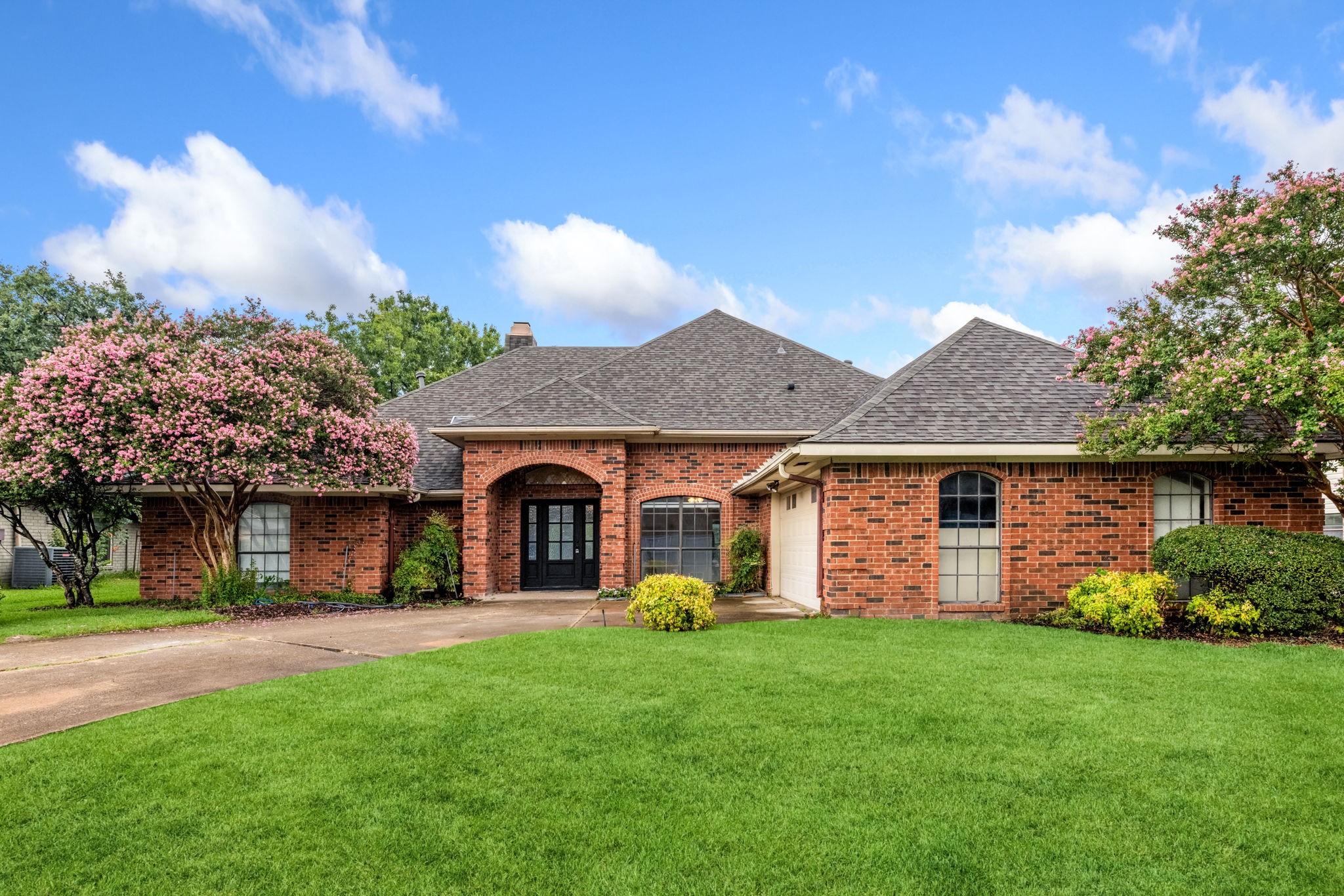 3537 Teakwood Lane