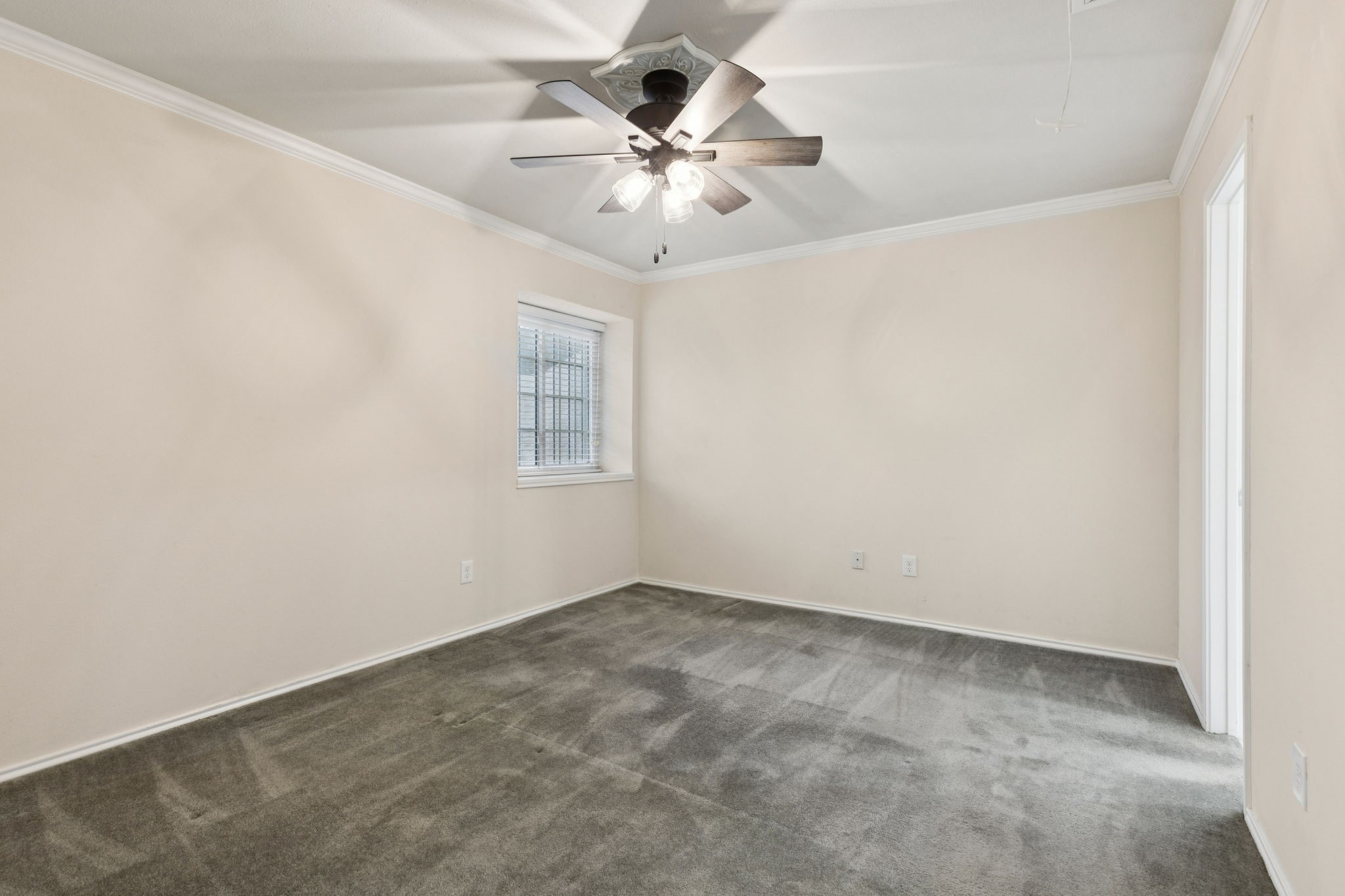 4215 Bendwood Lane