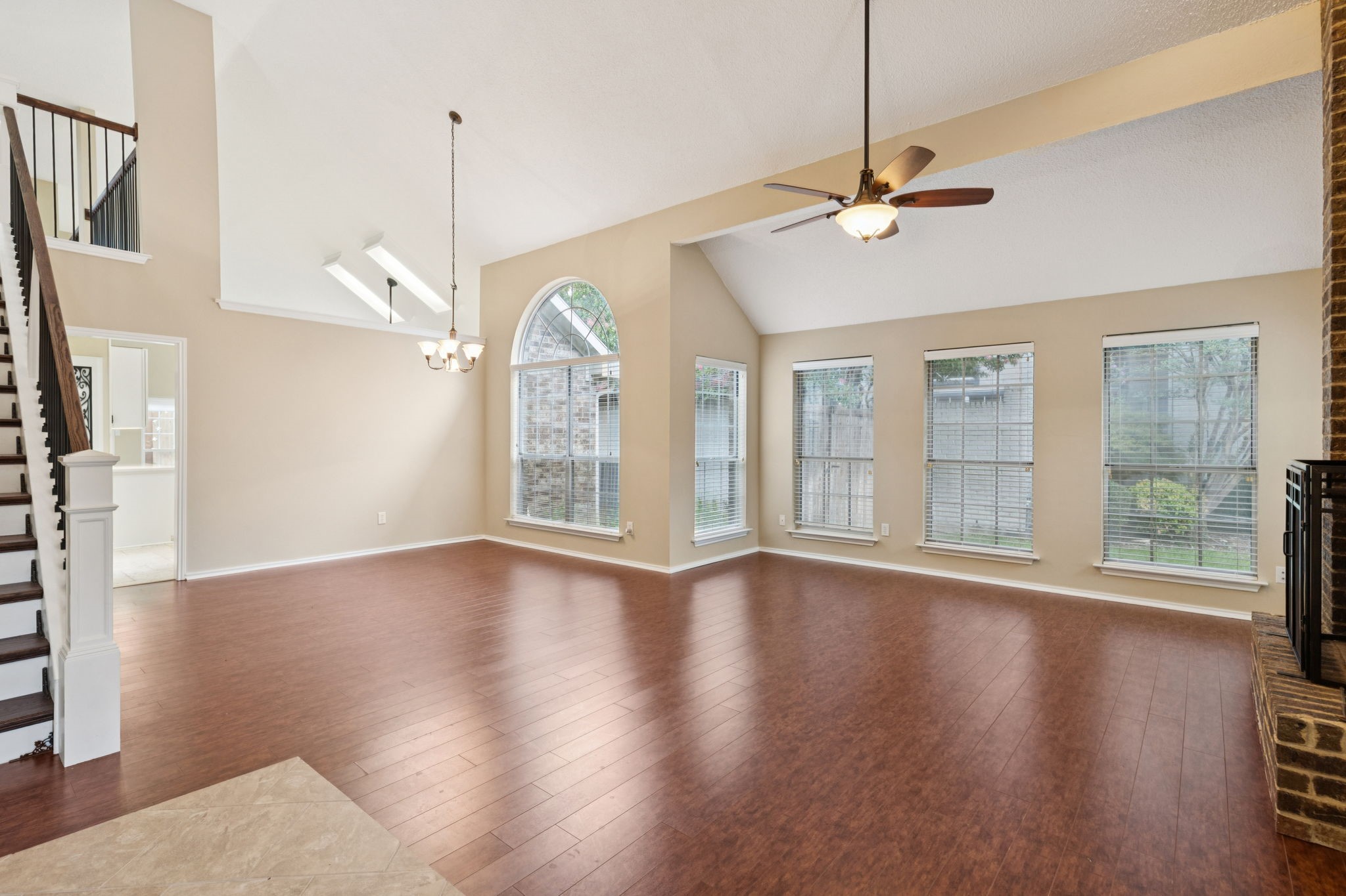 4215 Bendwood Lane