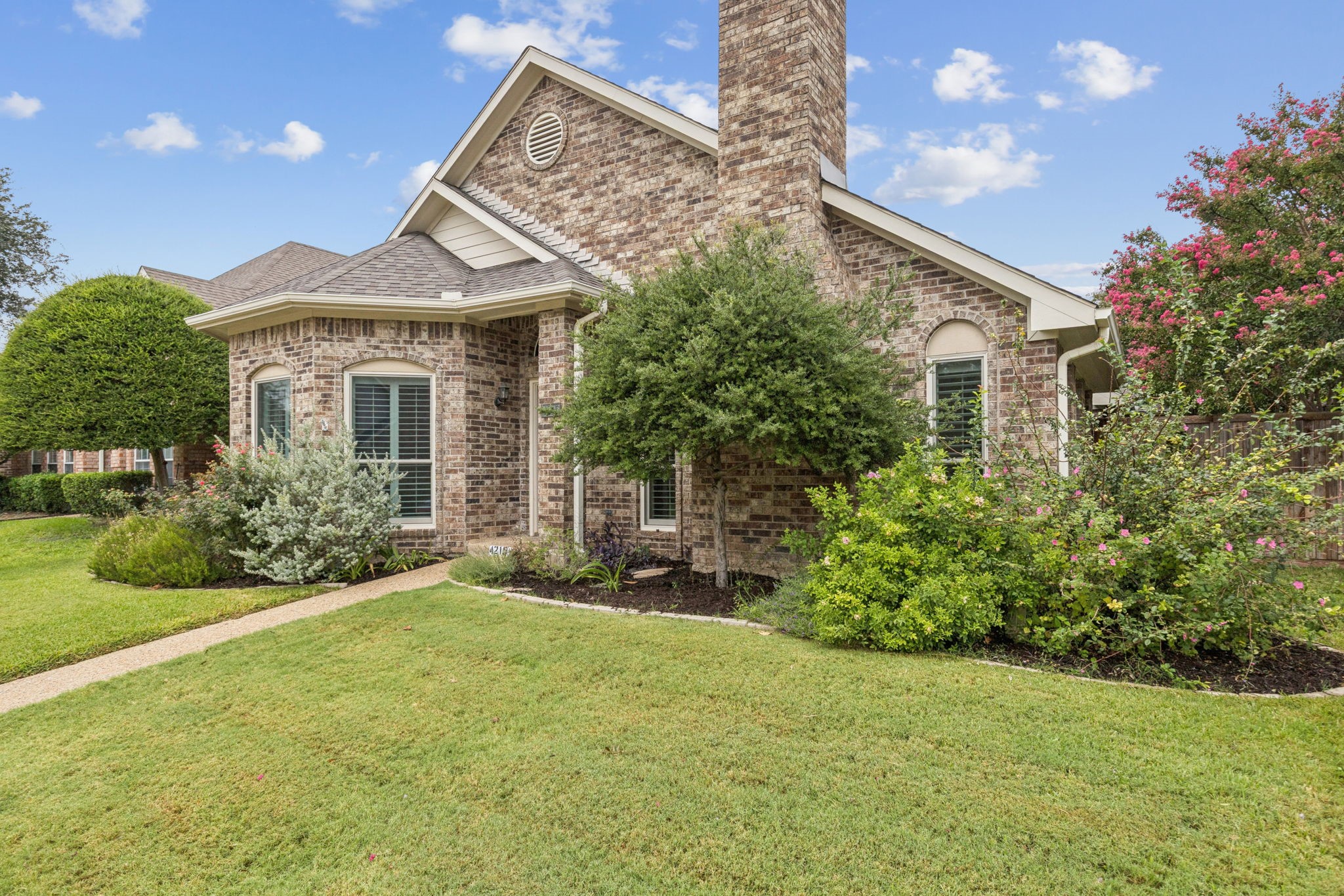 4215 Bendwood Lane