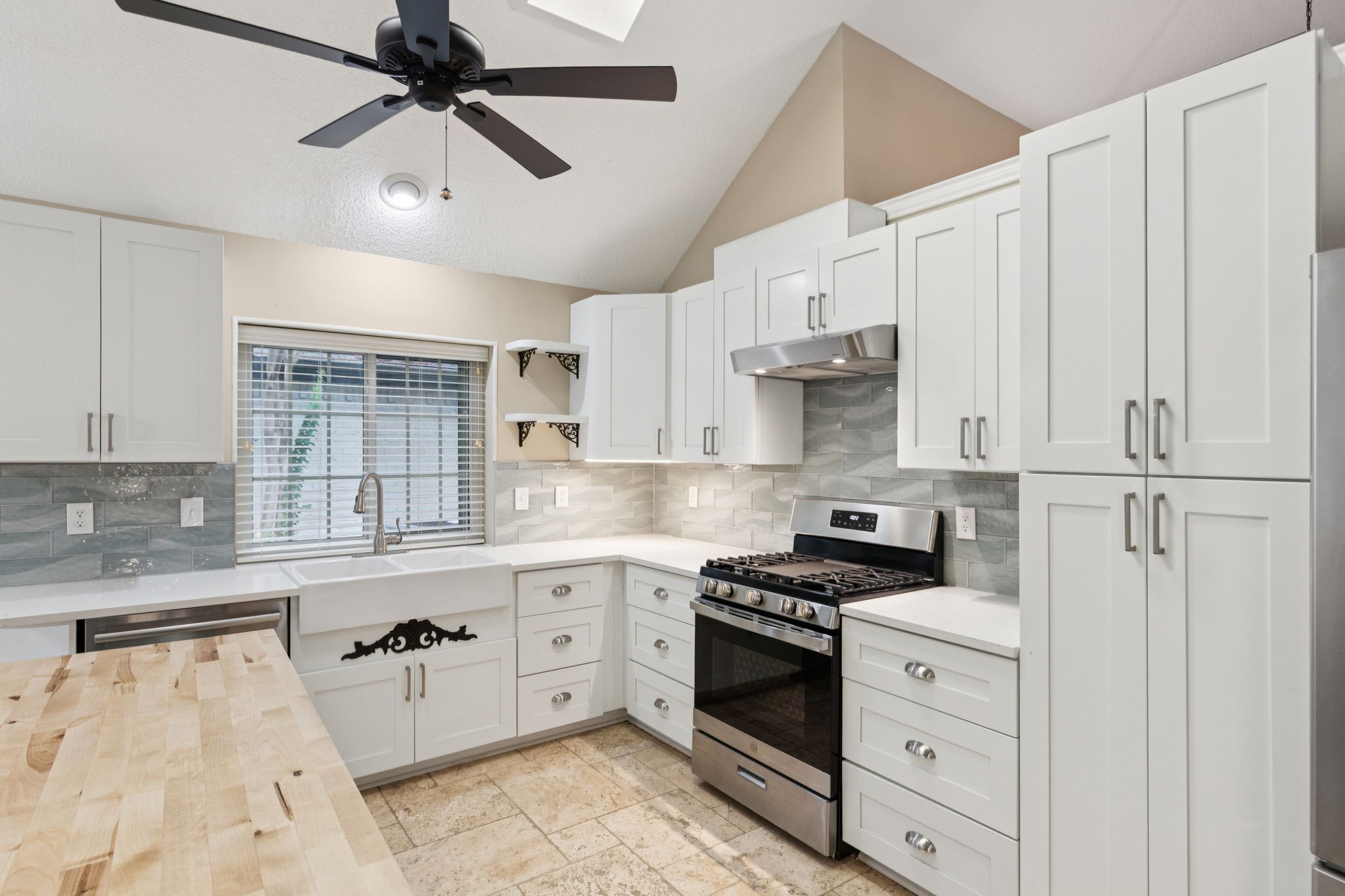 4215 Bendwood Lane