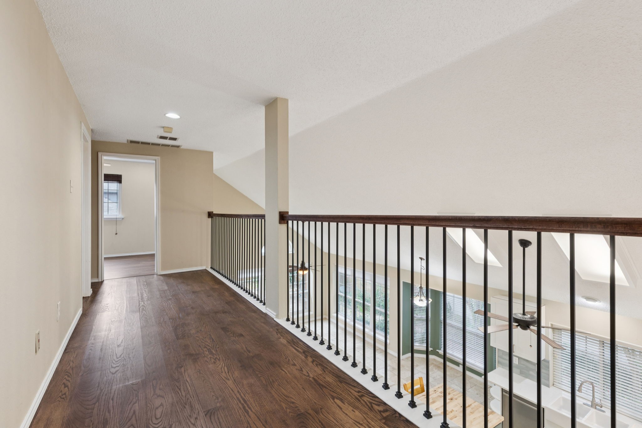 4215 Bendwood Lane