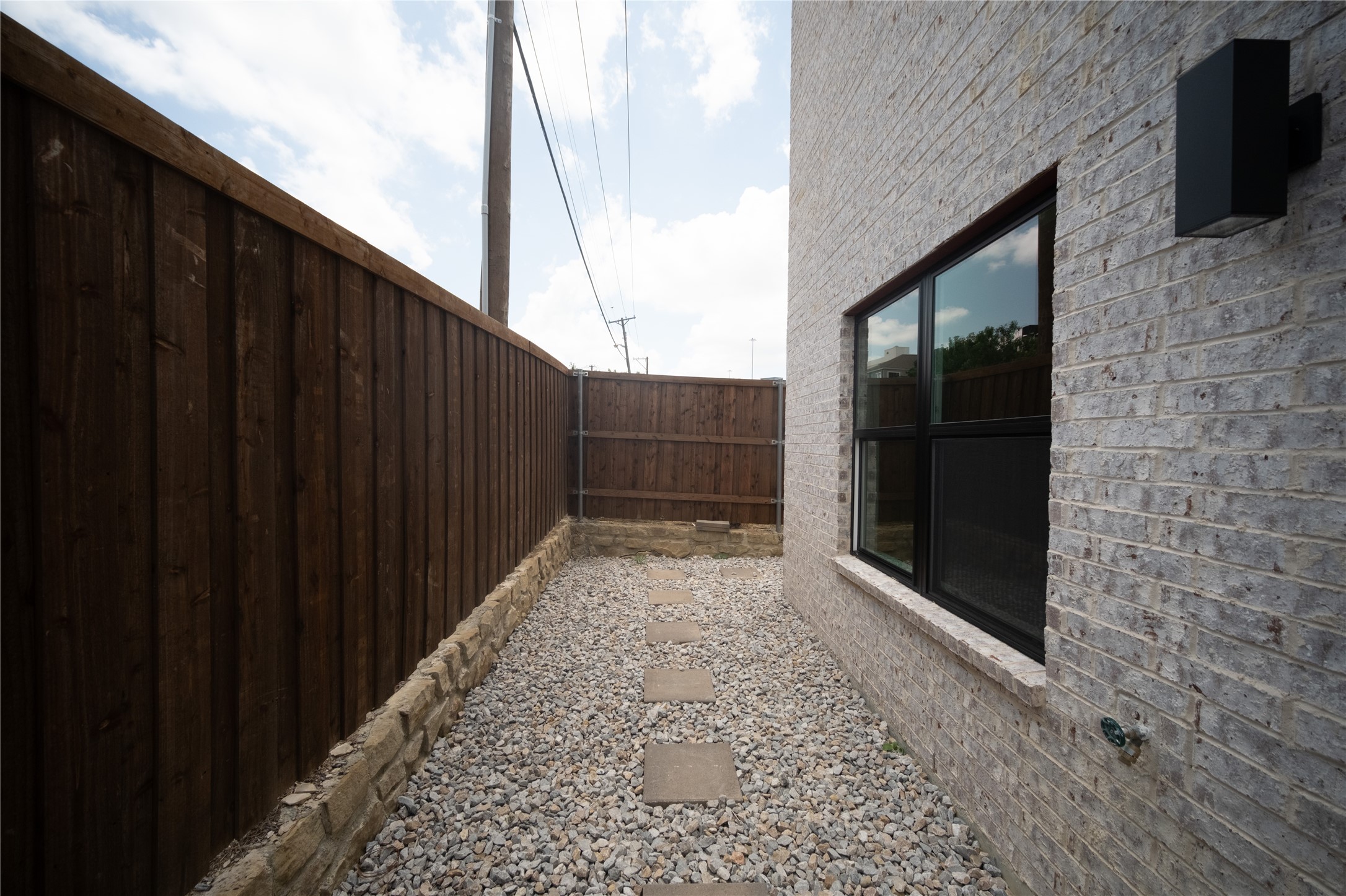 2362 Usman Drive