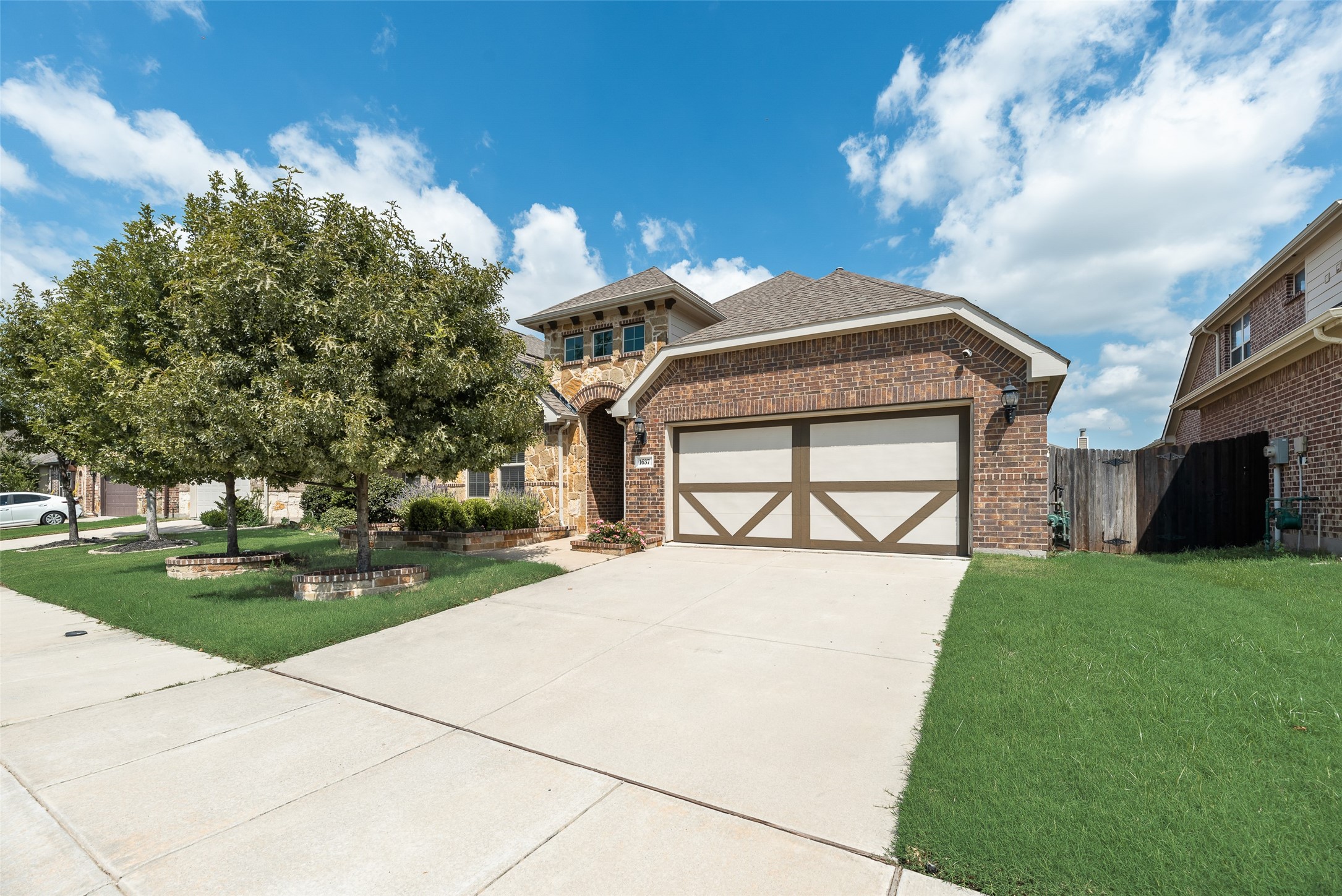 1637 Yellowthroat Drive