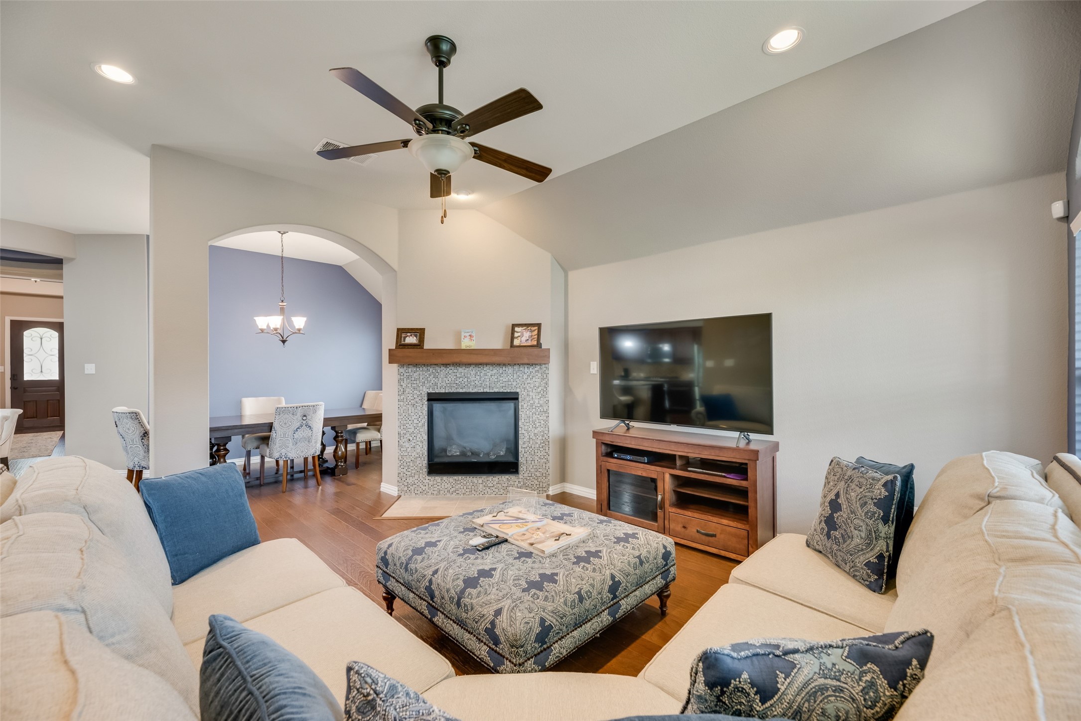 1637 Yellowthroat Drive