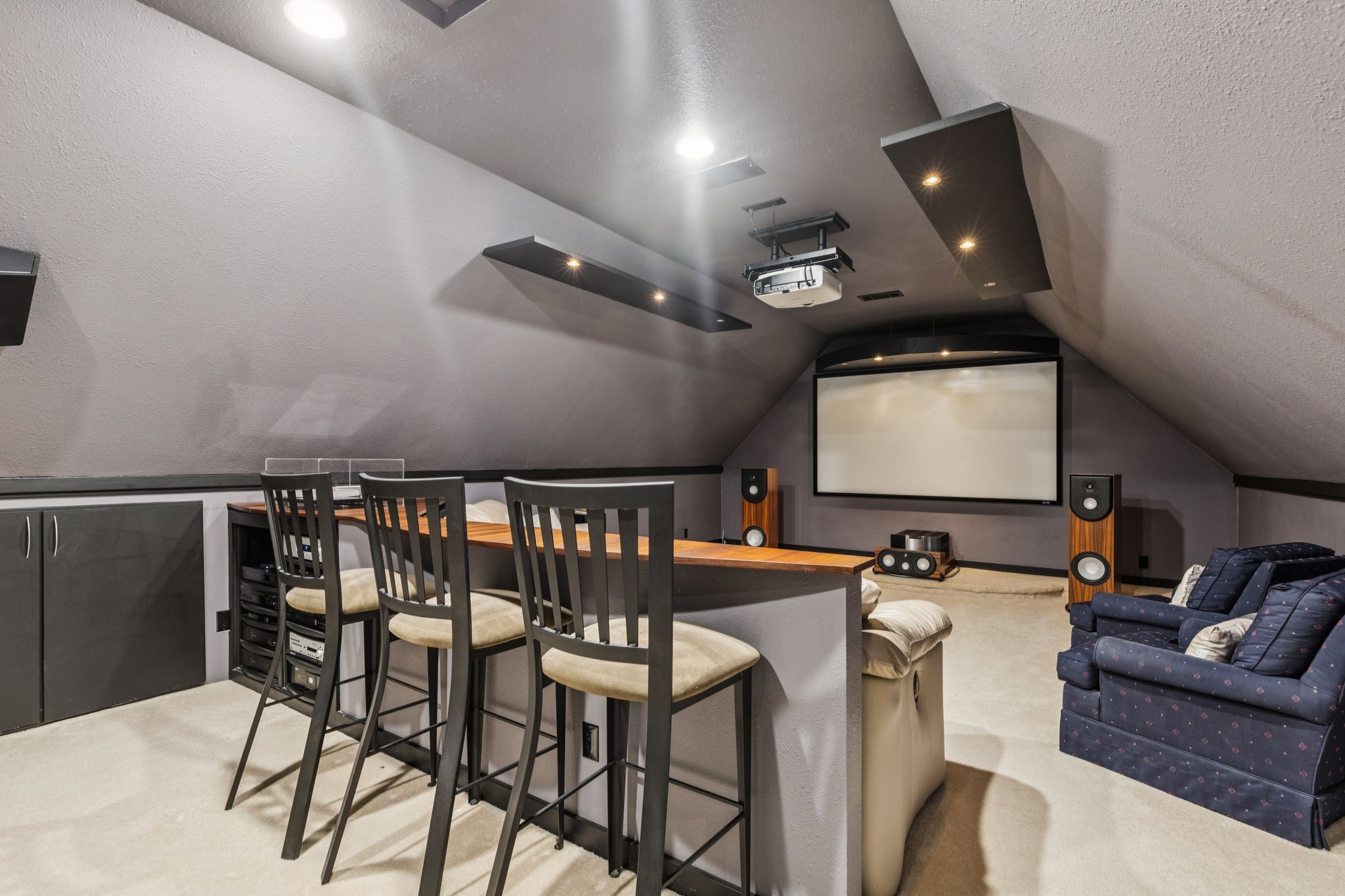 2112 Waterbrook Drive