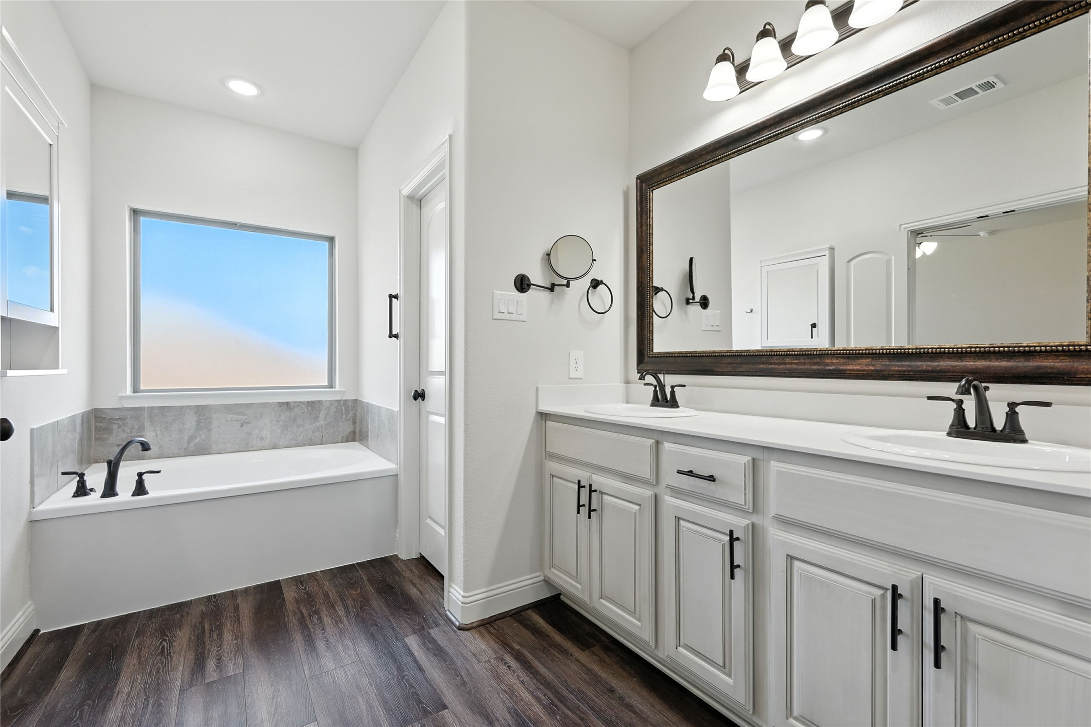 7836 Ashwood Drive