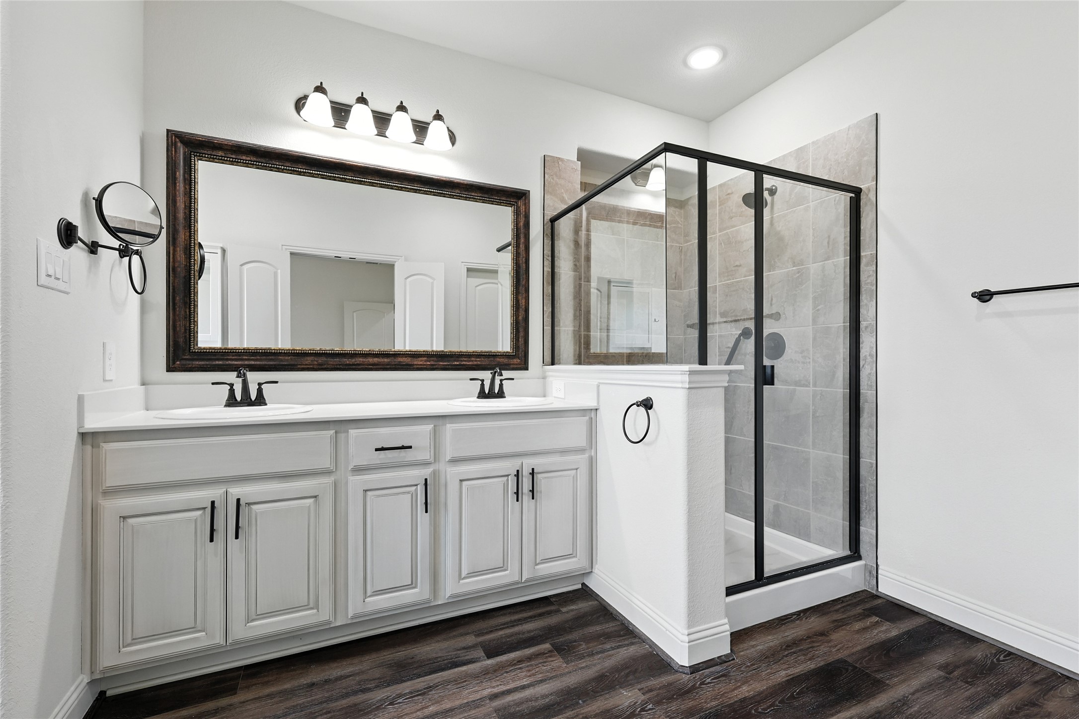 7836 Ashwood Drive