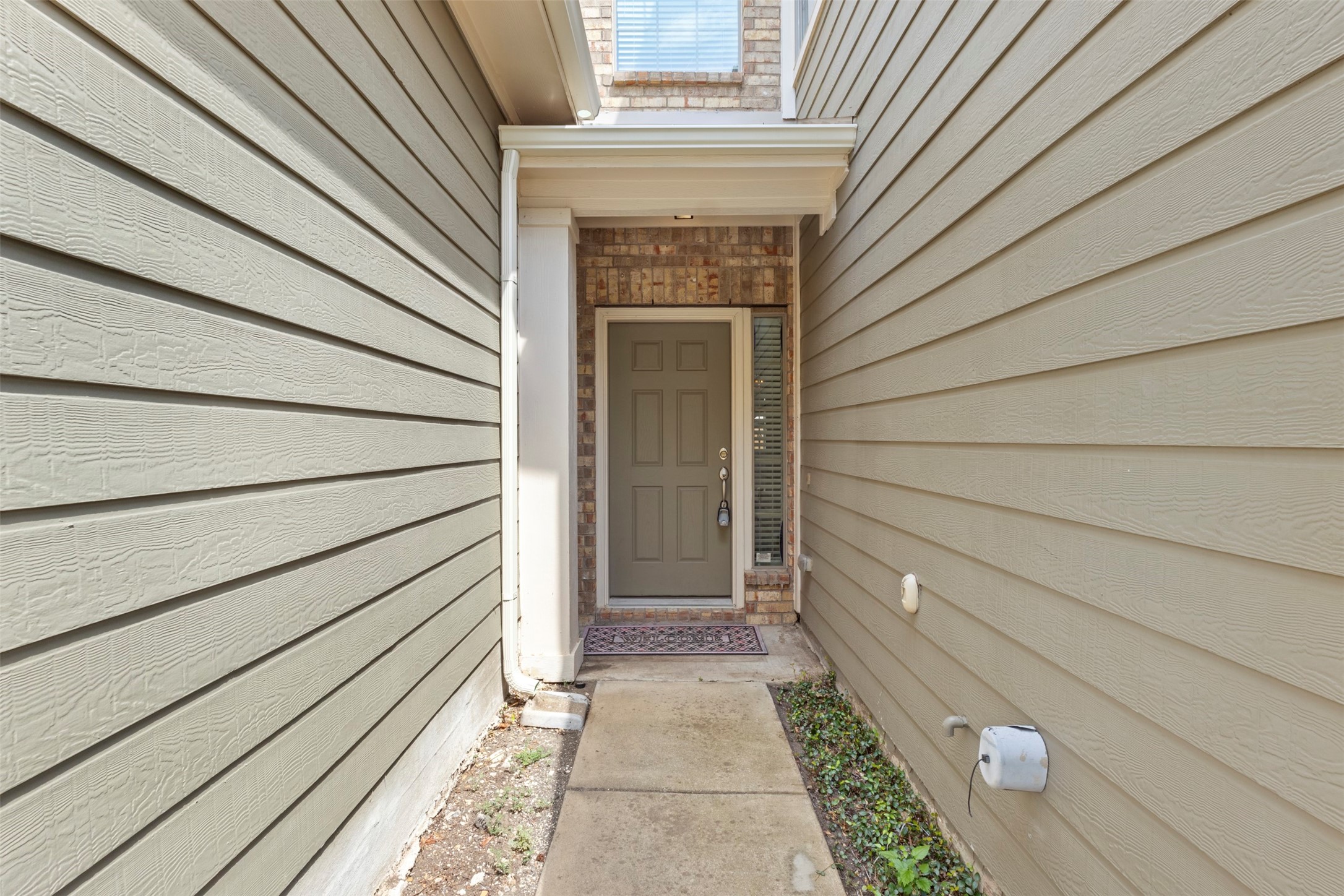 7904 Eddie Drive