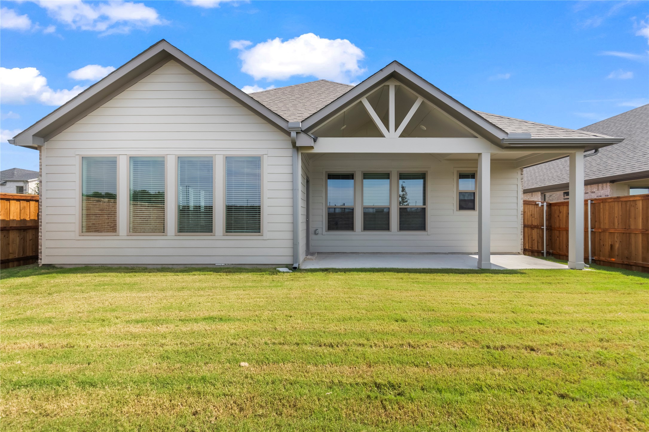 2112 Sandpiper Way