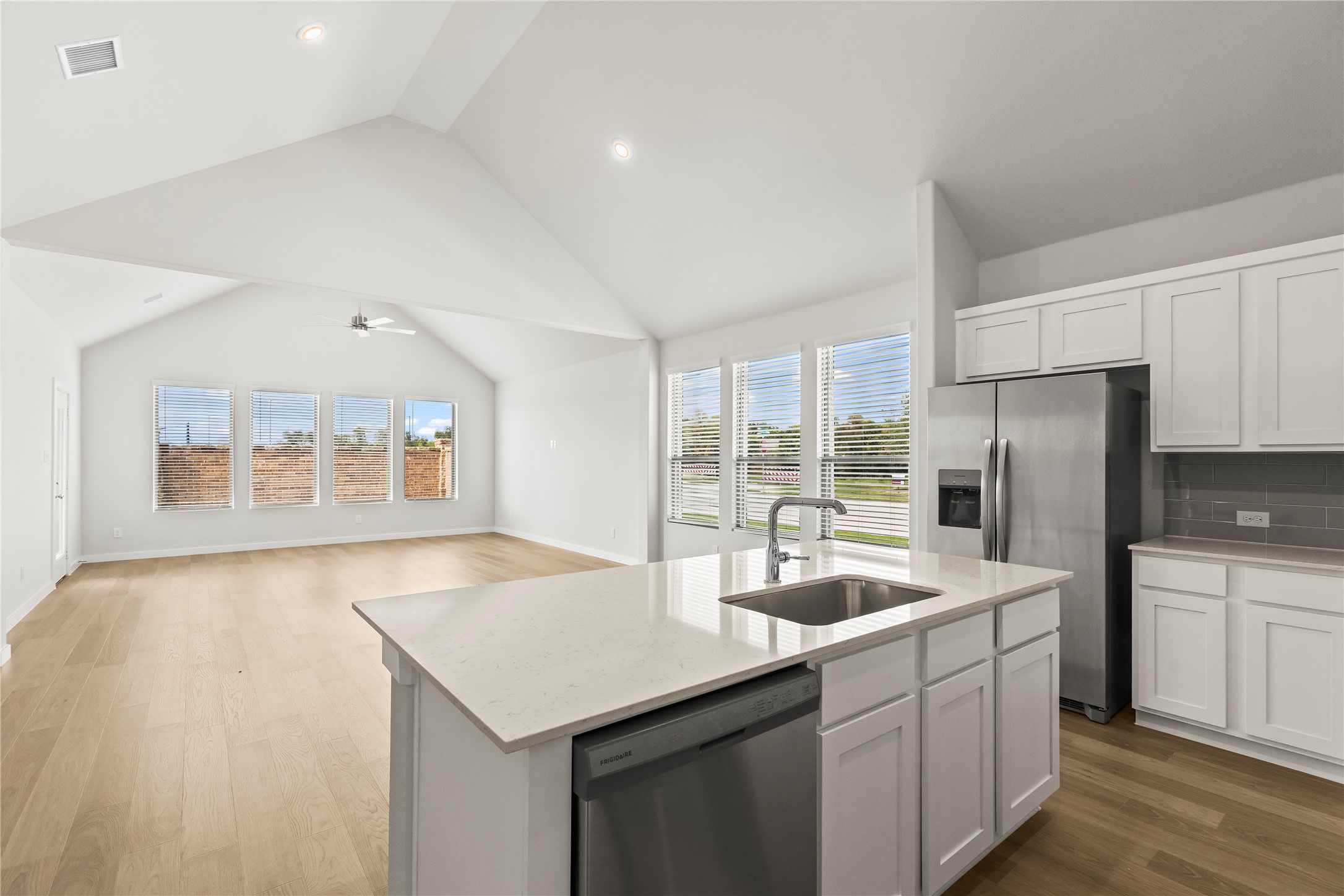 2112 Sandpiper Way